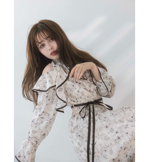 dazzlin「オープンショルダーフラワープリーツワンピース」|ワンピース|