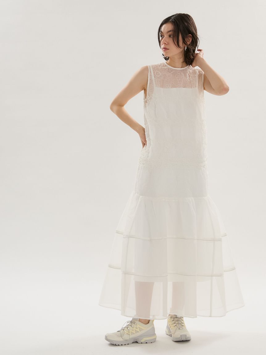 emmi atelier「フラワーエンブロイダリーワンピース【セットアップ対応】/ハンドウォッシャブル」|ワンピース|