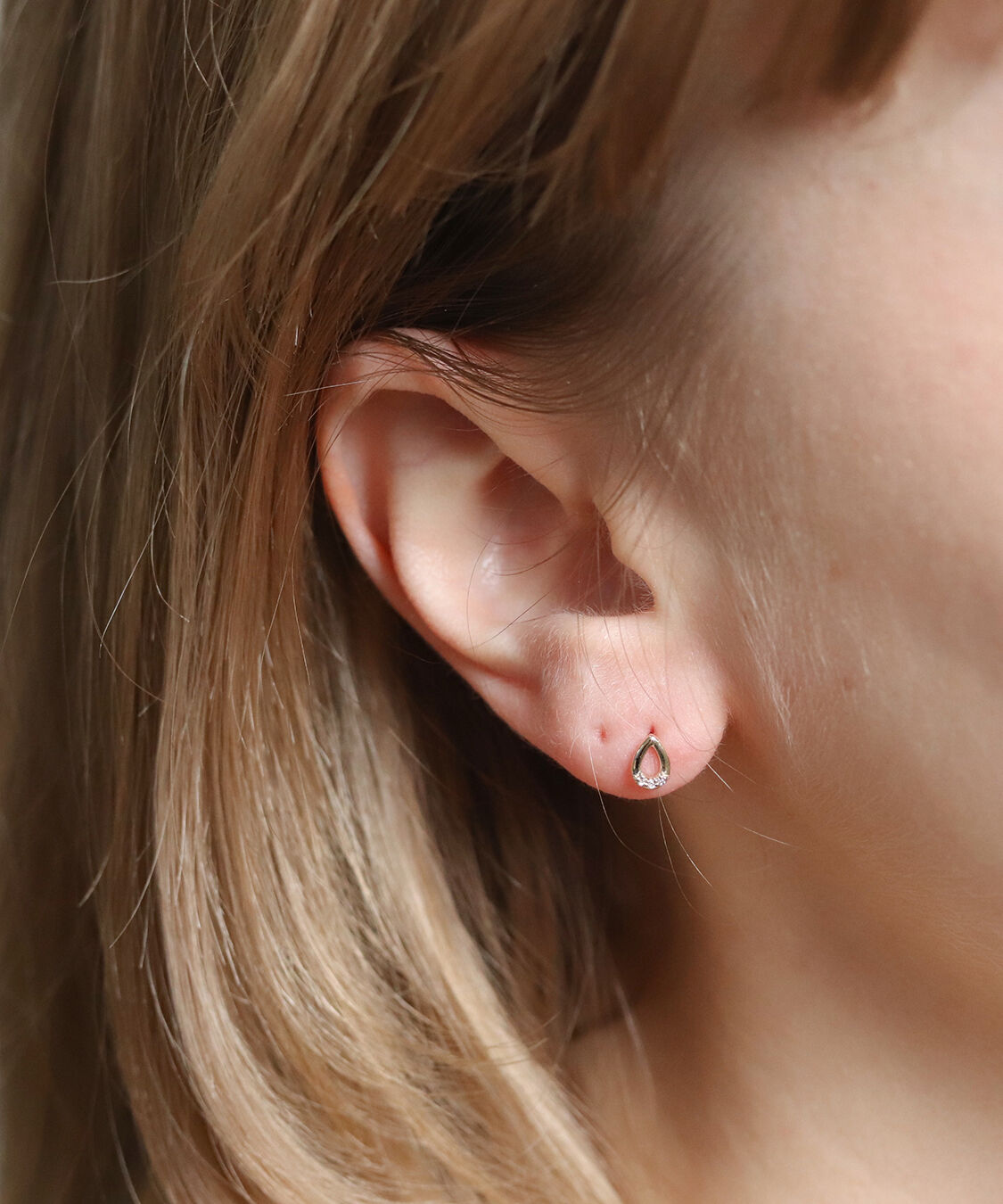  「ダイヤモンド ペアシェイプ ピアス | K10YG」|ピアス|