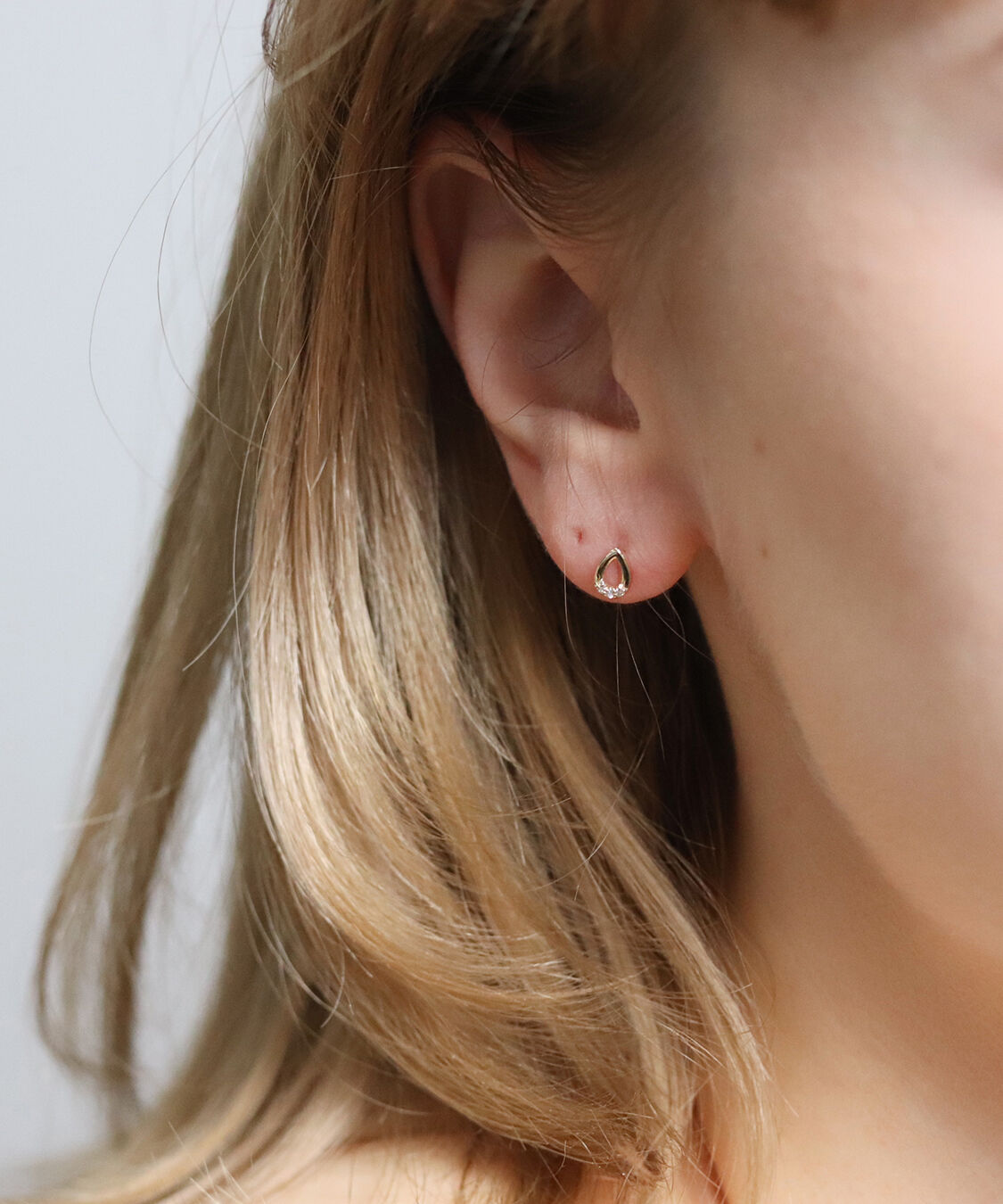  「ダイヤモンド ペアシェイプ ピアス | K10YG」|ピアス|