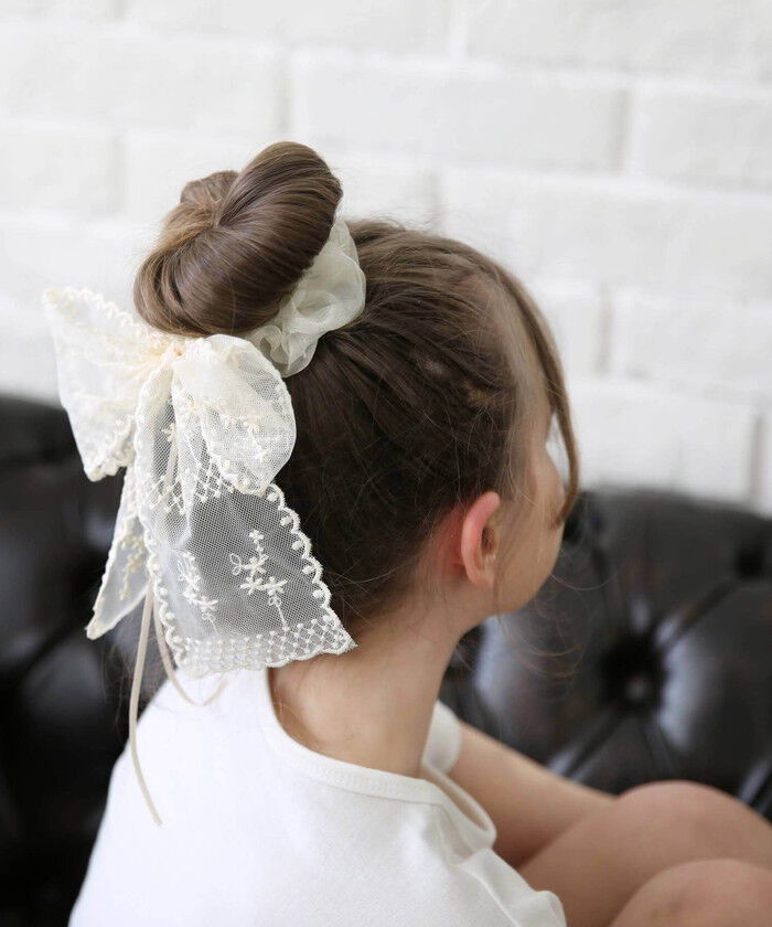 BACKYARD FAMILY「Rora シュシュ キッズ 通販 ミルククリーム 髪飾り お団子 ヘアゴム ポニーテール リボン」|ヘアゴム・シュシュ|
