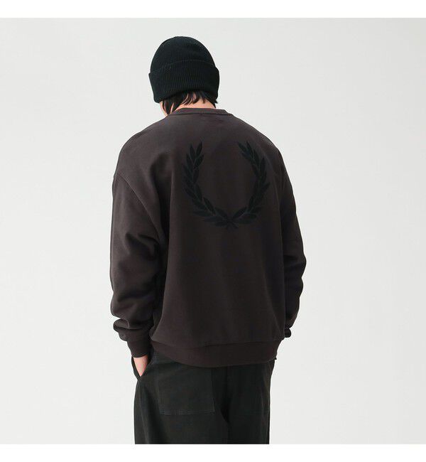 BEAMS「【別注】FRED PERRY / エンブロイダリー クルーネック スウェット」|スウェット・ジャージ|RICH_BROWN