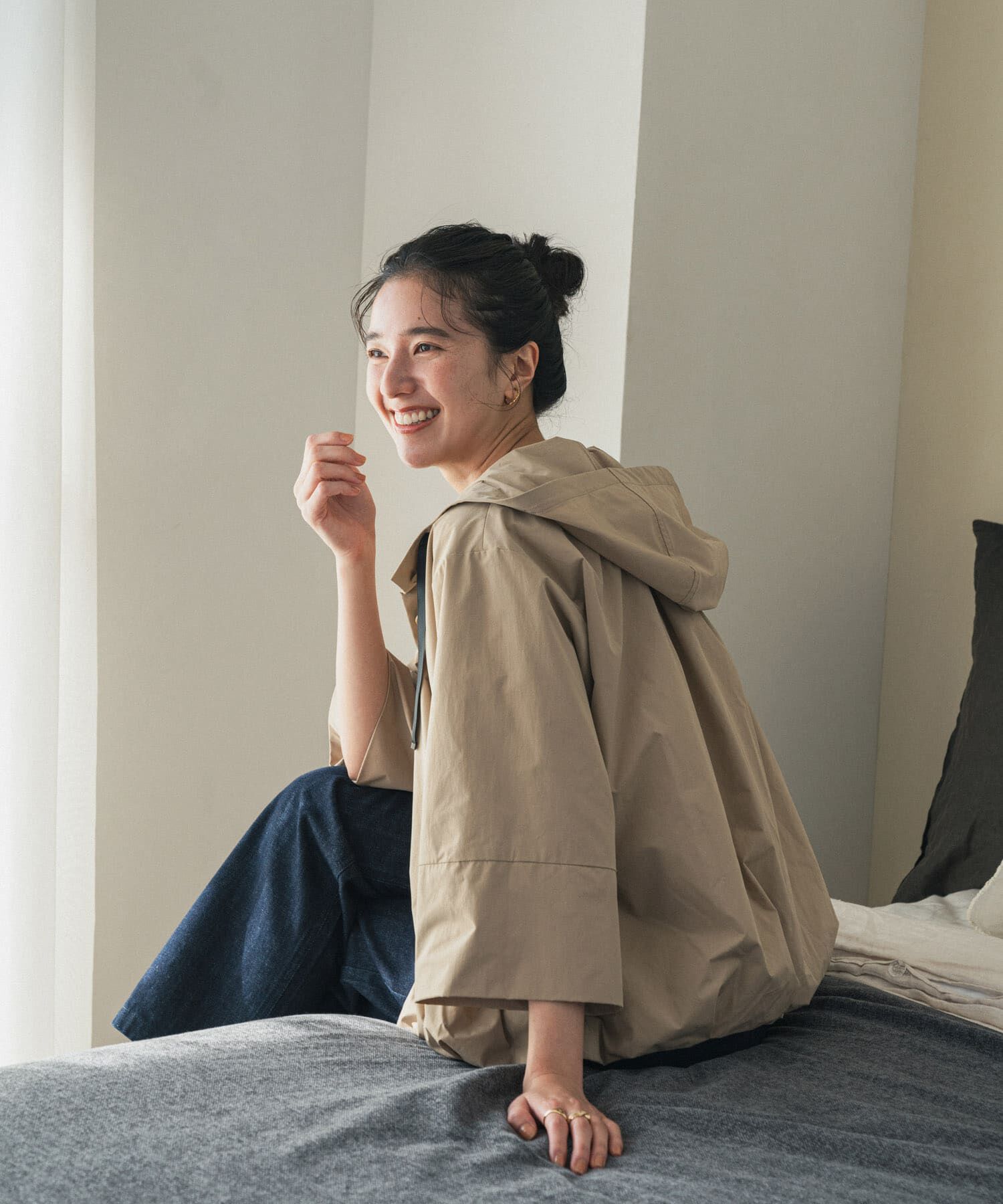 URBAN RESEARCH DOORS「バルーンフードジャケット」|ノーカラーコート|