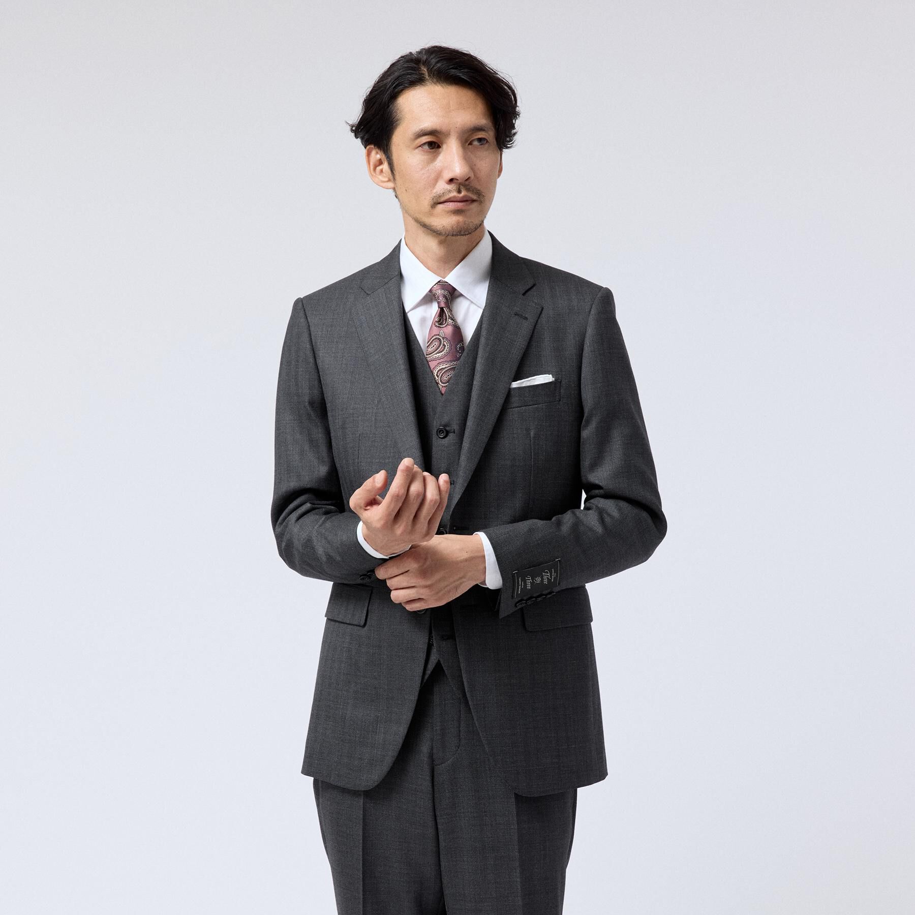 TAKEO KIKUCHI「シャイニーシャーク ストライプスーツ／スリーピース対応」|スーツ|