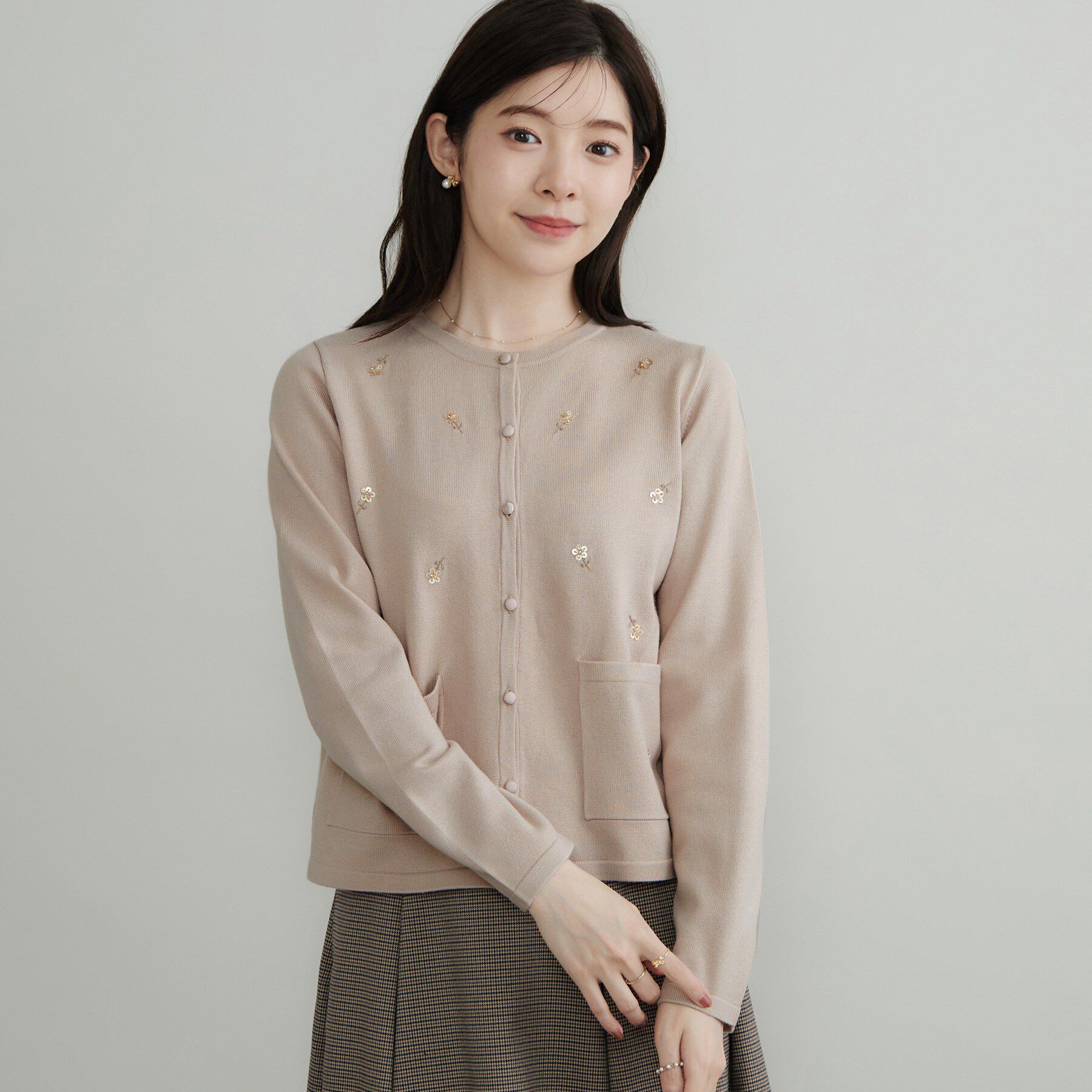 Couture broach「【上品刺繍が華やか】飛ばしビジュー カーディガン」|カーディガン|