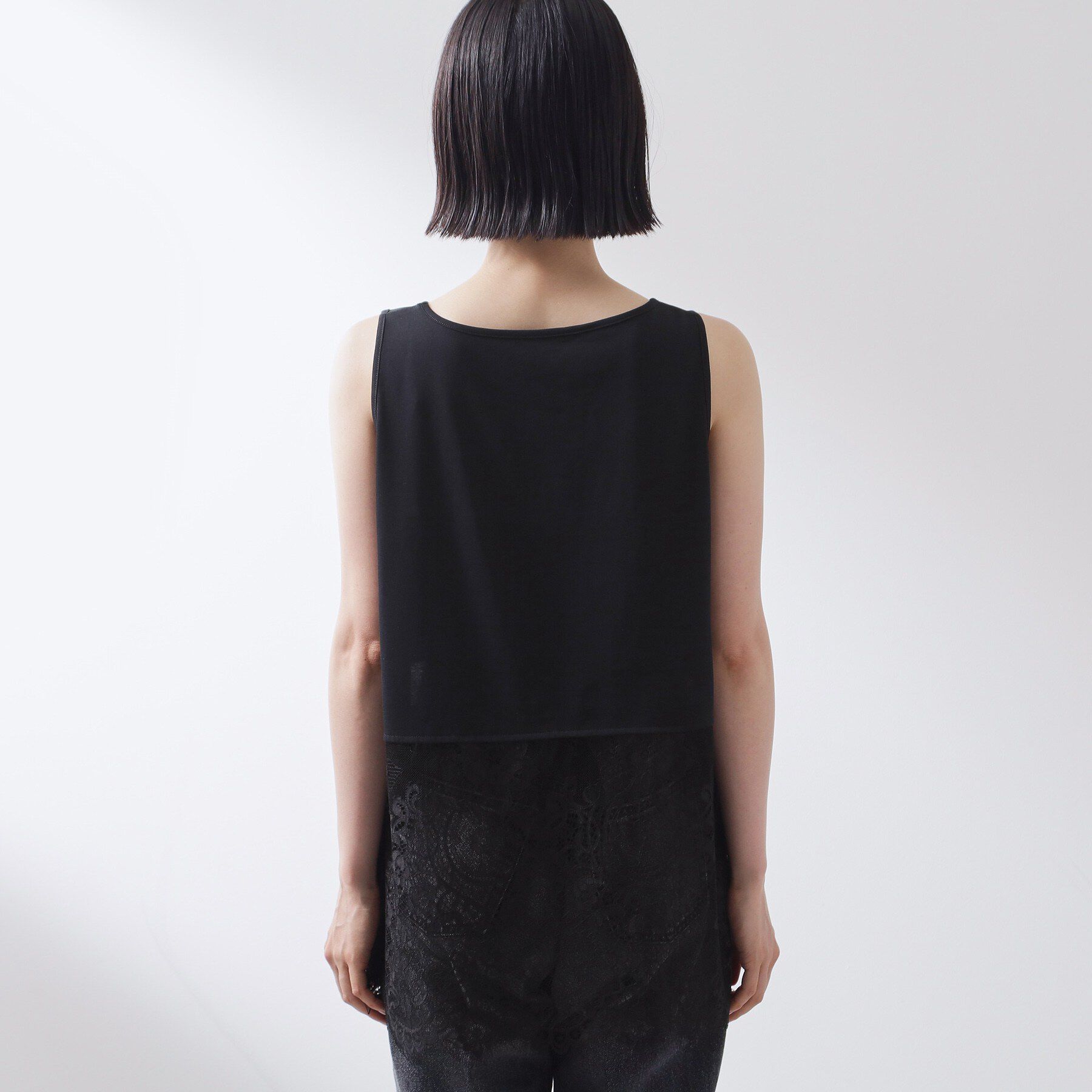 THE SHOP TK「【重ねて印象アップ】レイヤードスタイルに 裾レースタンクトップ」|Tシャツ・カットソー|