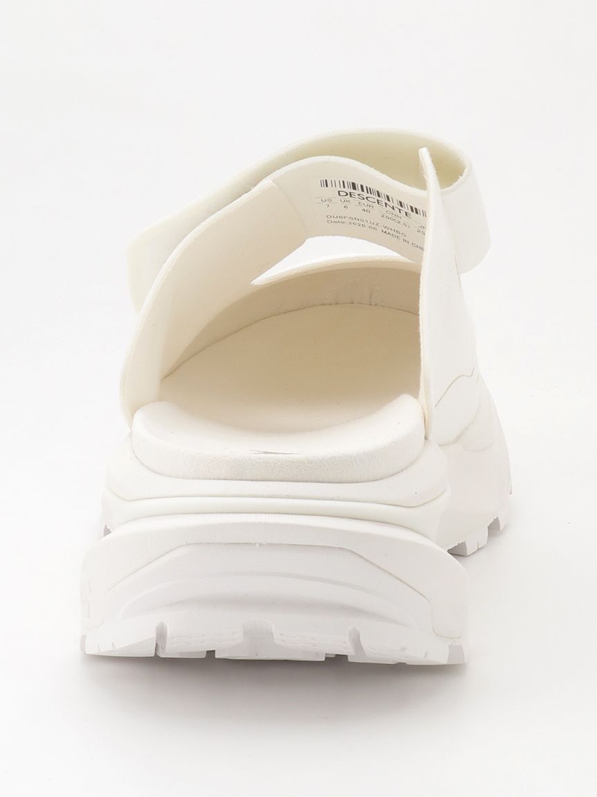 emmi「【DESCENTE】TREK EASE MULE」|スニーカー|