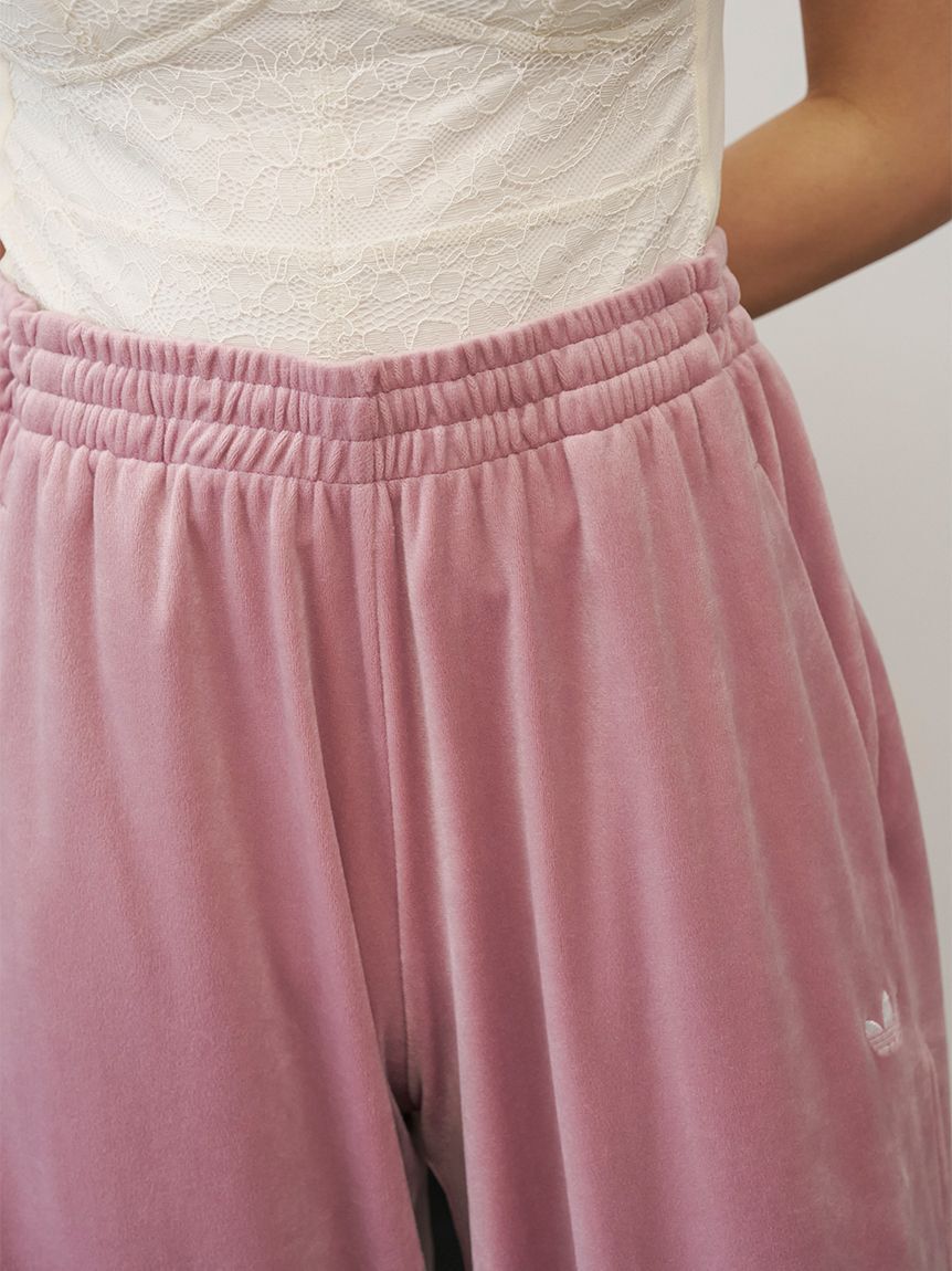 SNIDEL「【adidas Originals】ESS VELOUR PANT /エッセンシャルズ ベロアパンツ」|チノ|