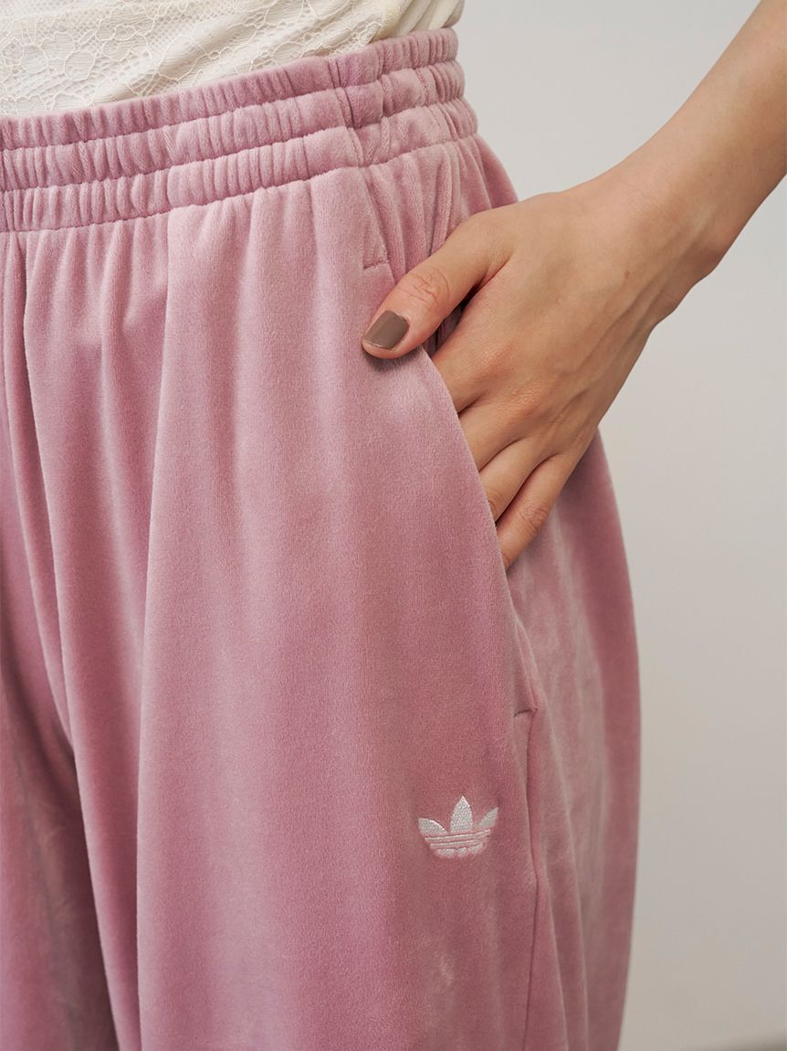 SNIDEL「【adidas Originals】ESS VELOUR PANT /エッセンシャルズ ベロアパンツ」|チノ|