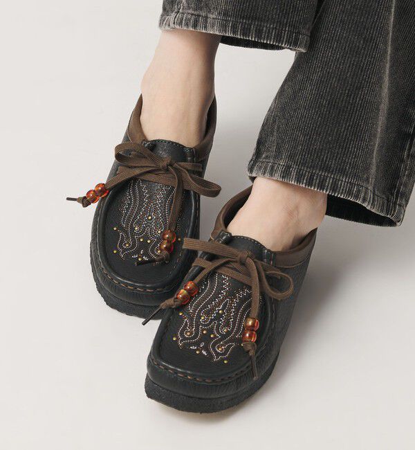 BEAUTY&YOUTH UNITED ARROWS「＜Clarks Originals＞レザー エンブロイダリー ワラビーブーツ」|ロングブーツ|