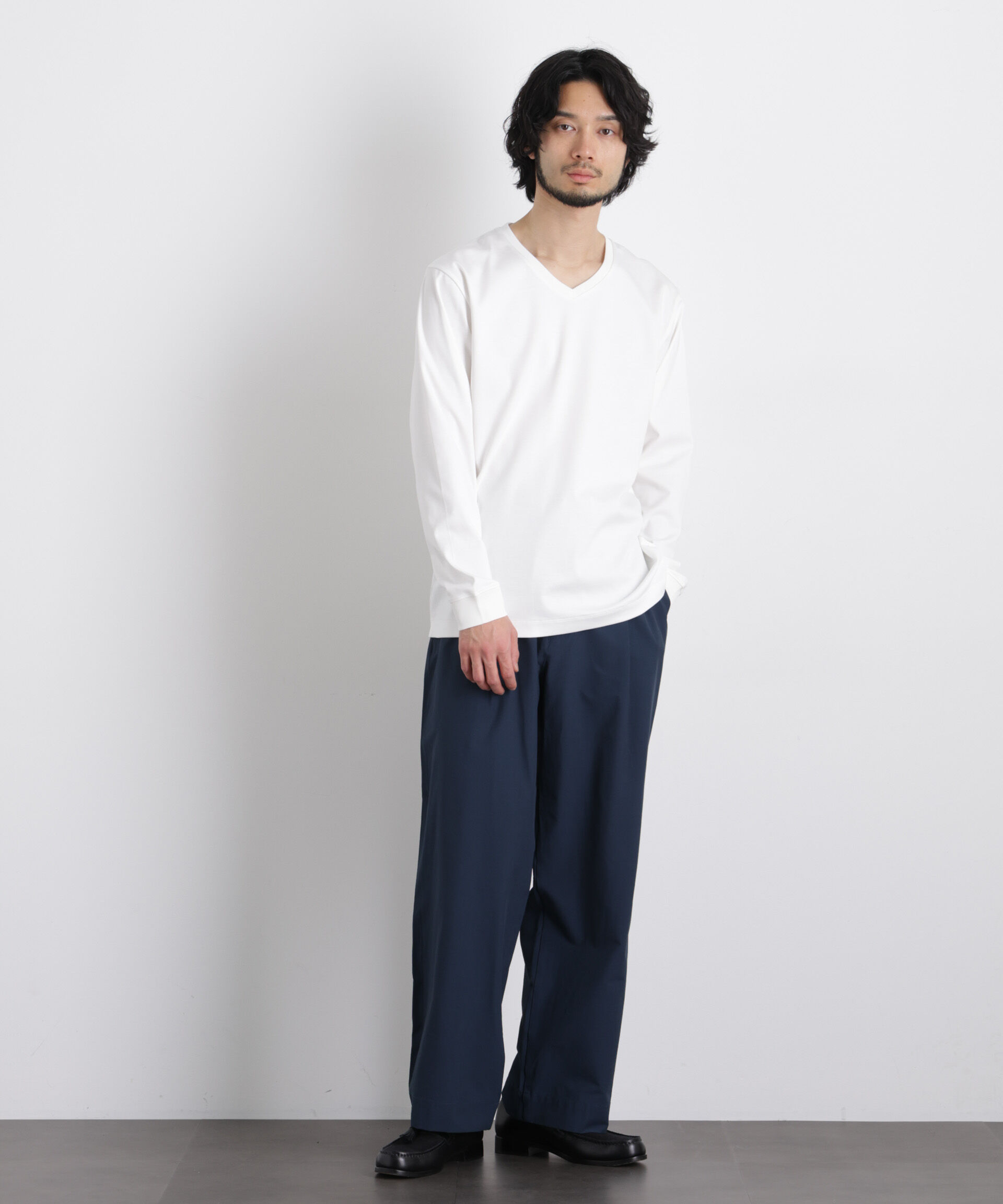 nano･universe「アンチスメルVネックTシャツ 長袖」|Tシャツ・カットソー|