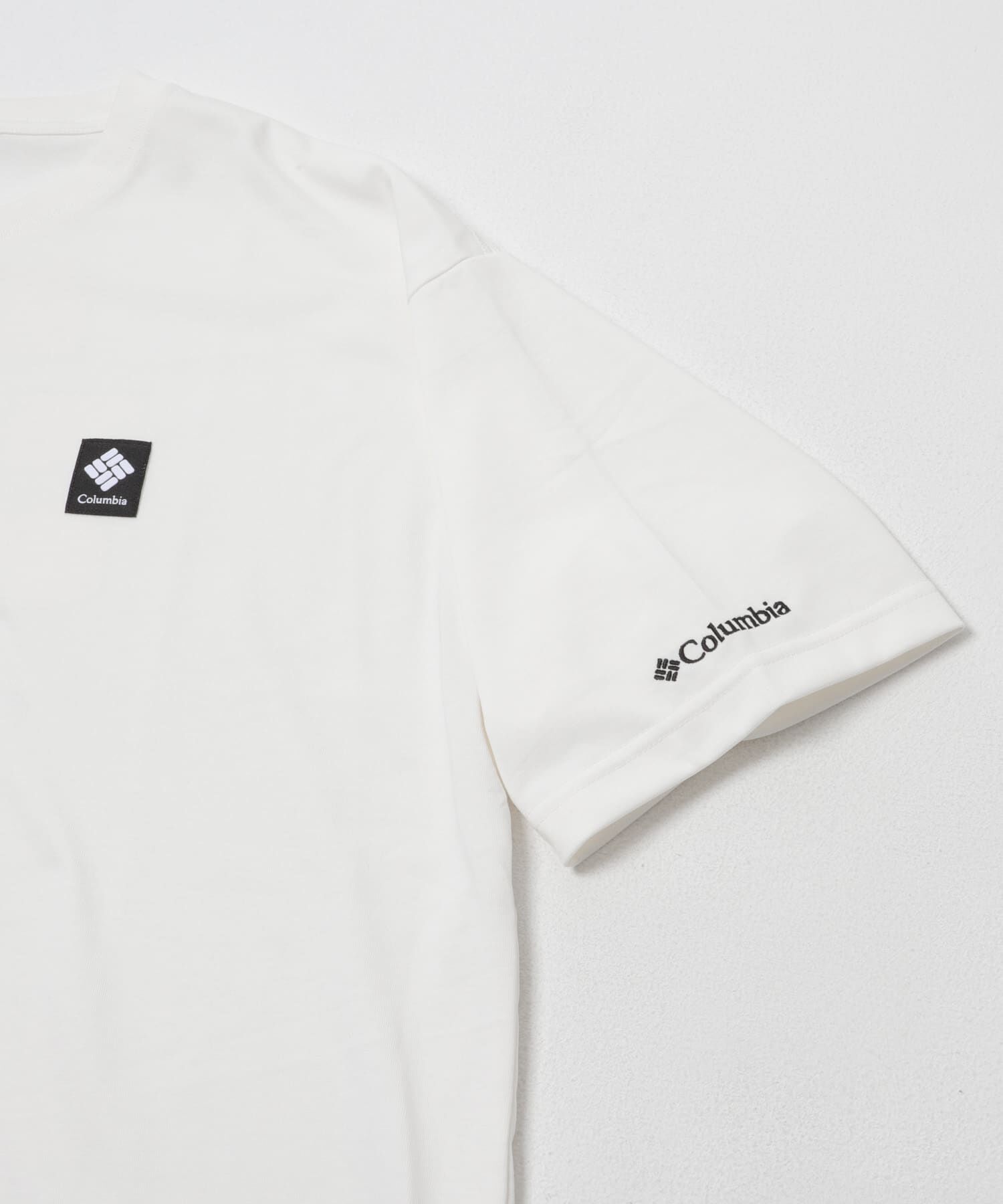 URBAN RESEARCH DOORS「Columbia　スタックブルックグラフィック ショートスリーブTシャツ」|Tシャツ・カットソー|