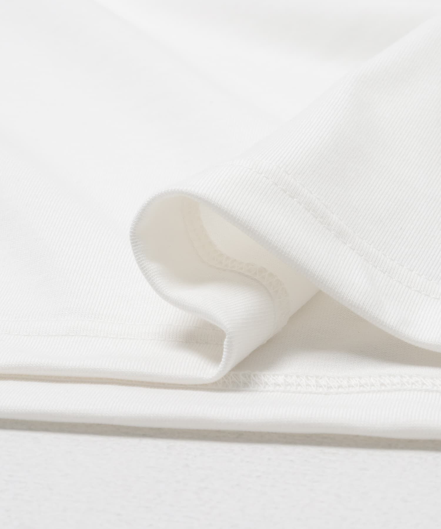 URBAN RESEARCH DOORS「Columbia　スタックブルックグラフィック ショートスリーブTシャツ」|Tシャツ・カットソー|