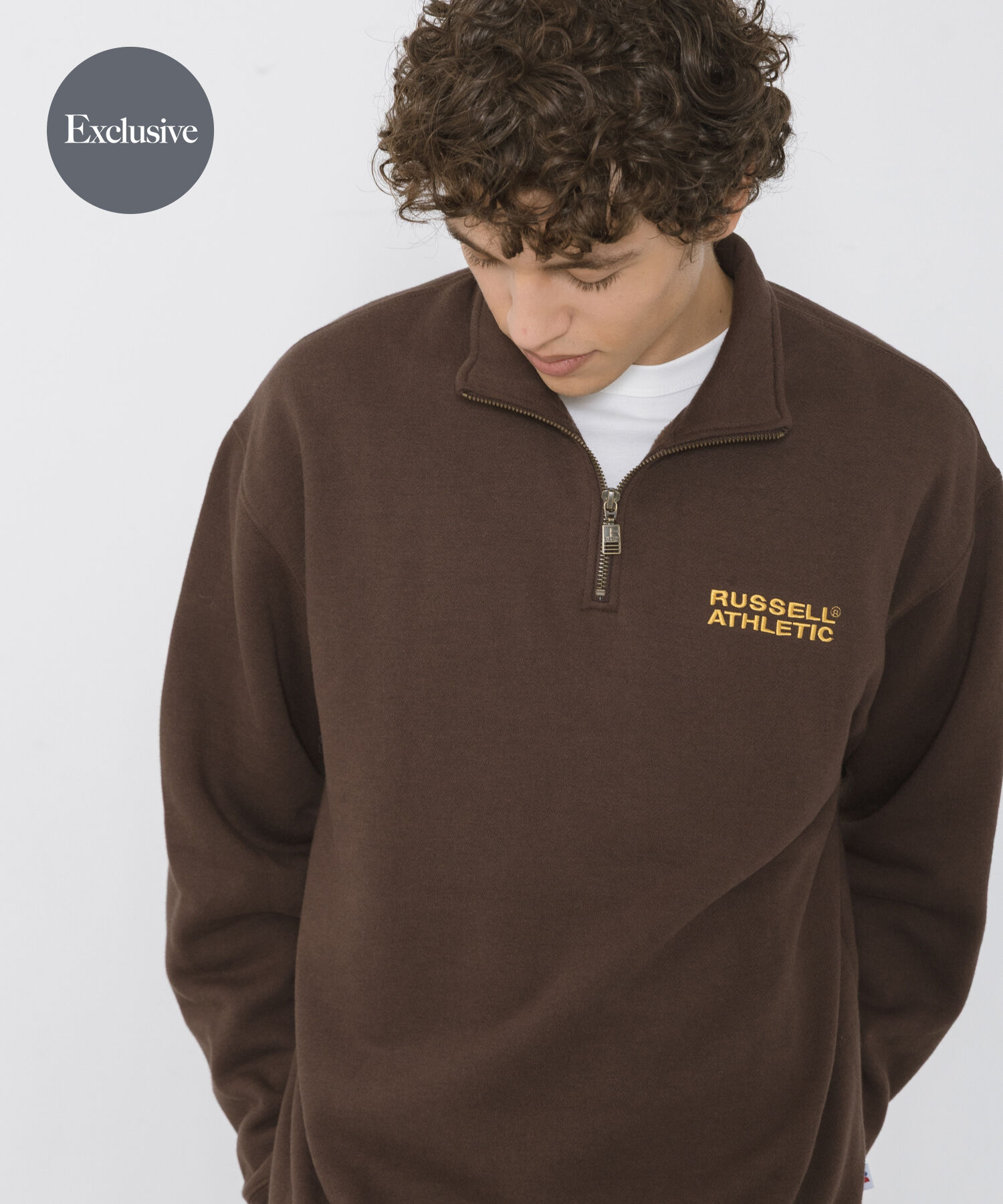 Sonny Label 「『別注』Russell Athletic&times;Sonny Label　ハーフジップスウェットプルオーバー」|スウェット・ジャージ|ブラウン
