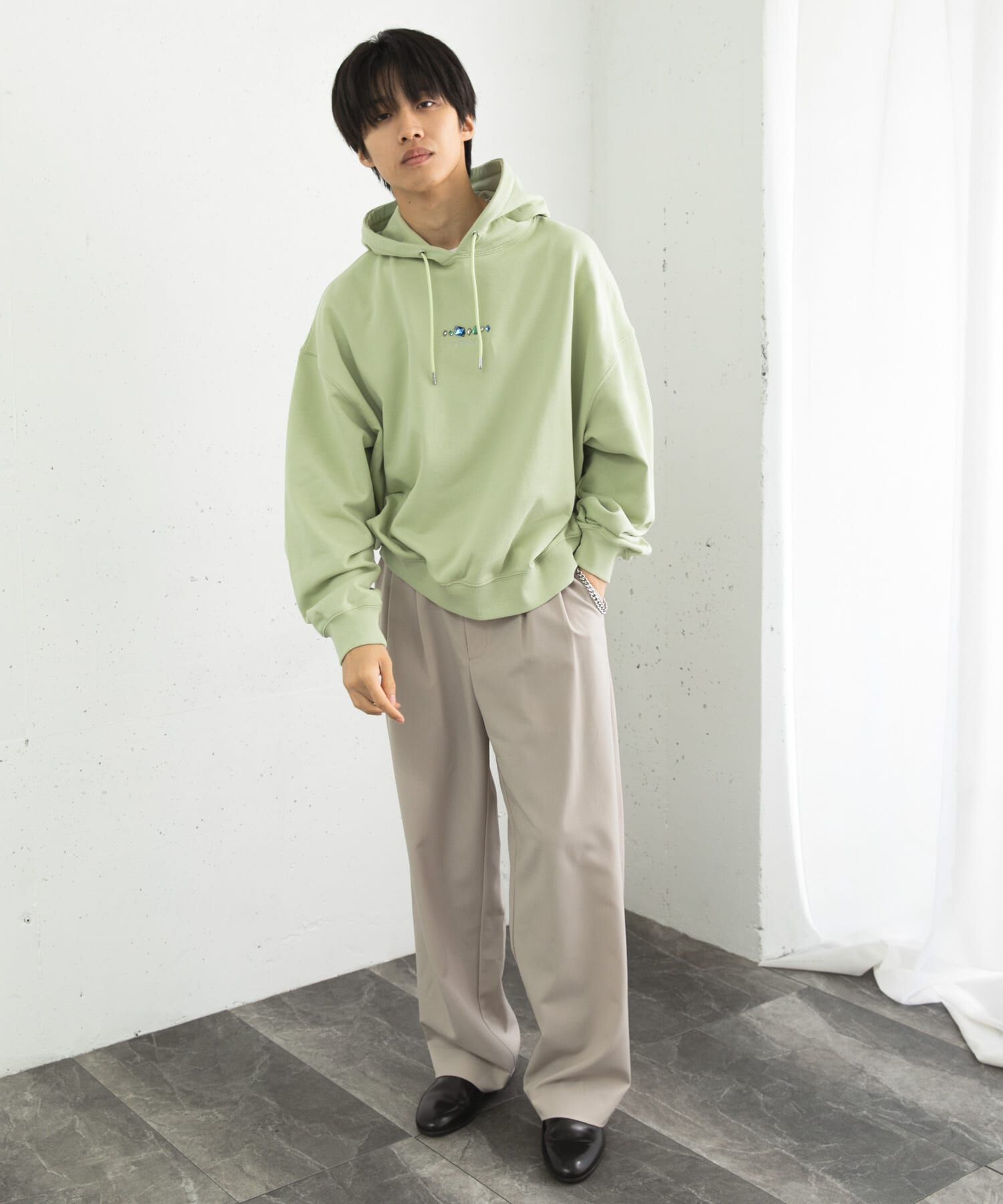 SENSE OF PLACE by URBAN RESEARCH「Gem Stone Cropped Hoodie」|パーカー|