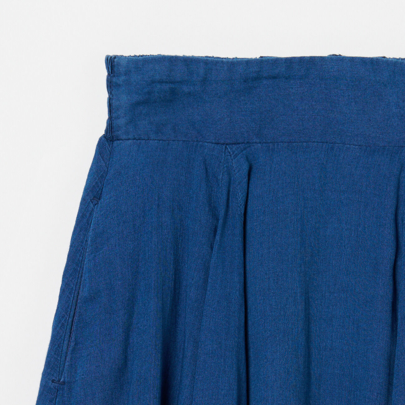  「three dots AIR DENIM LONG SKIRT」|スカート|