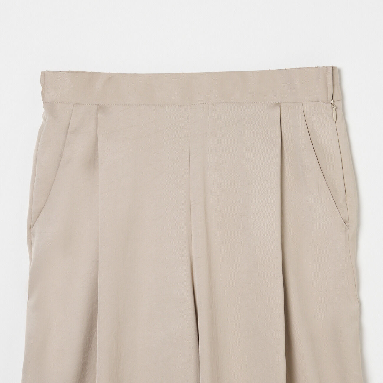 HELIOPOLE「HELIOPOLE SILKY TWILL TUCK STRAIGHT PANTS」|チノ|