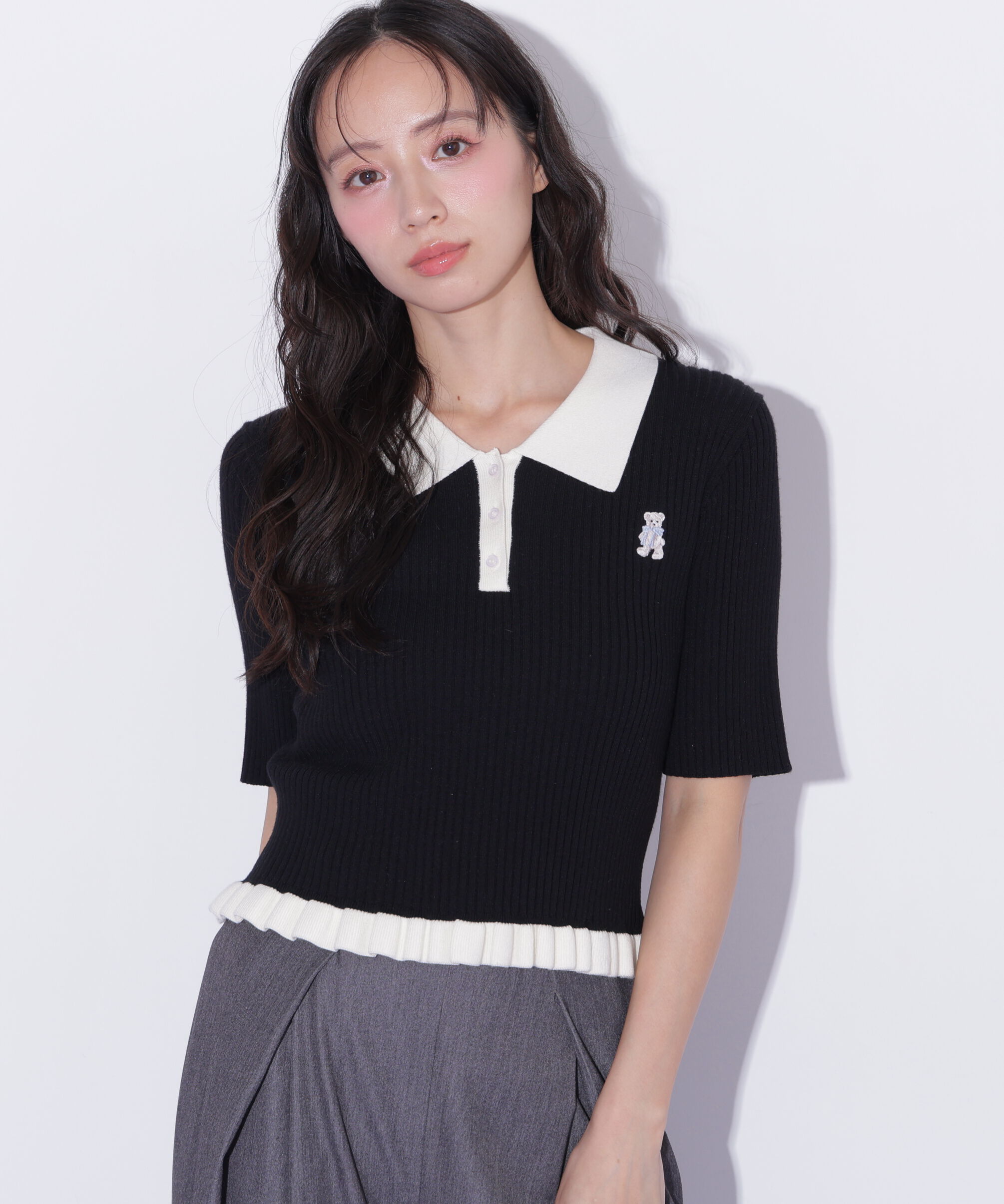  「〈BEARシリーズ〉フリルポロニット」|ニット・セーター|
