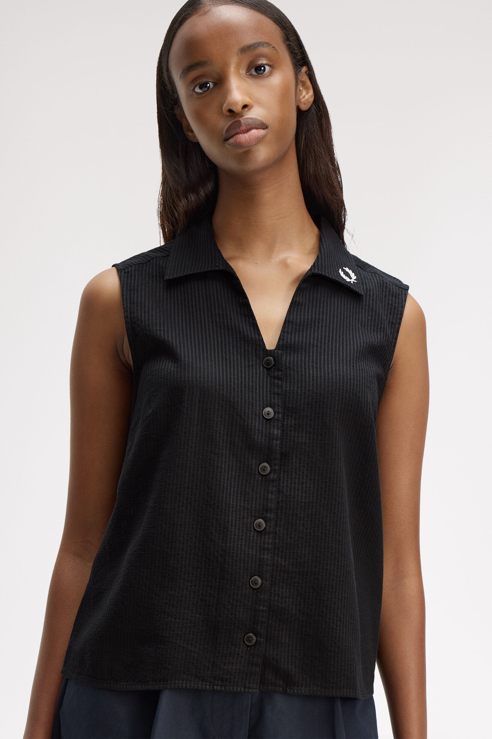 FRED PERRY 「Sheer Stripe Sleeveless Shirt／シアーストライプノースリーブシャツ」|シャツ・ブラウス|