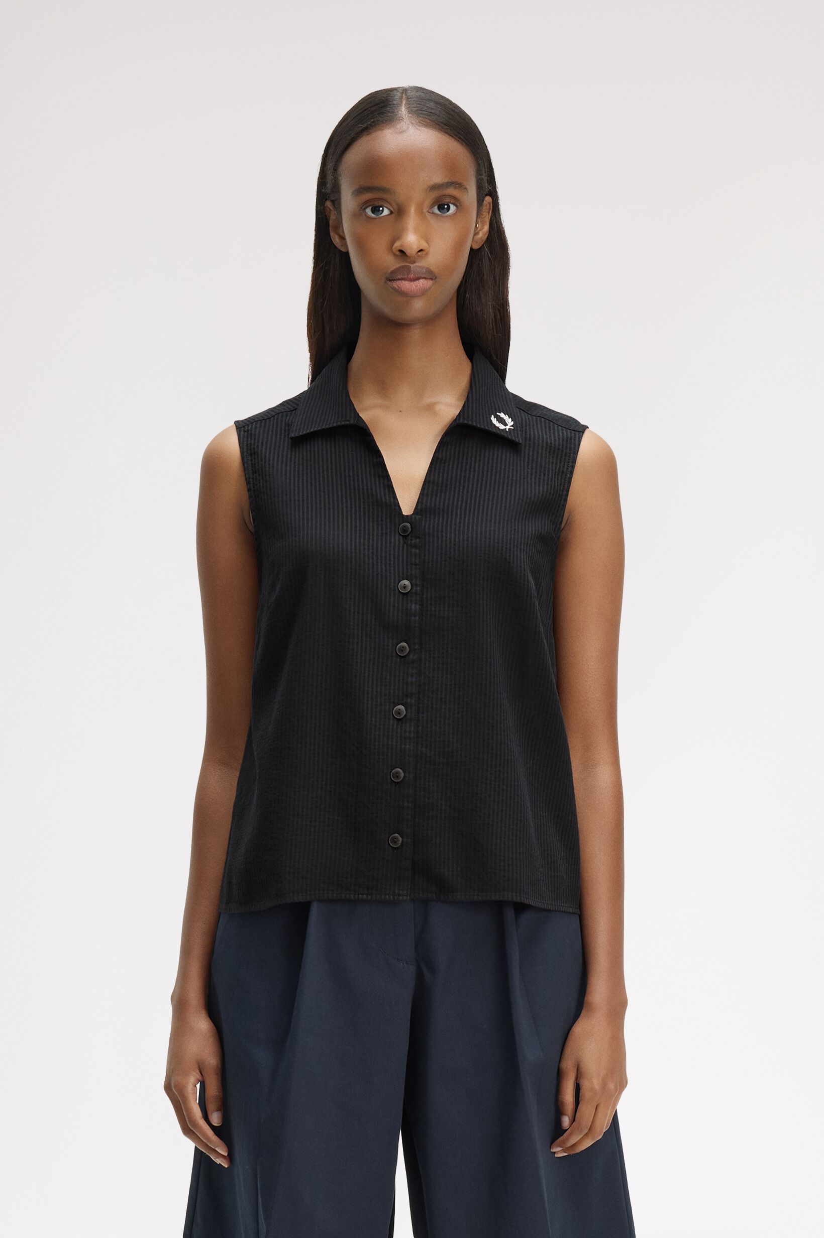 FRED PERRY 「Sheer Stripe Sleeveless Shirt／シアーストライプノースリーブシャツ」|シャツ・ブラウス|