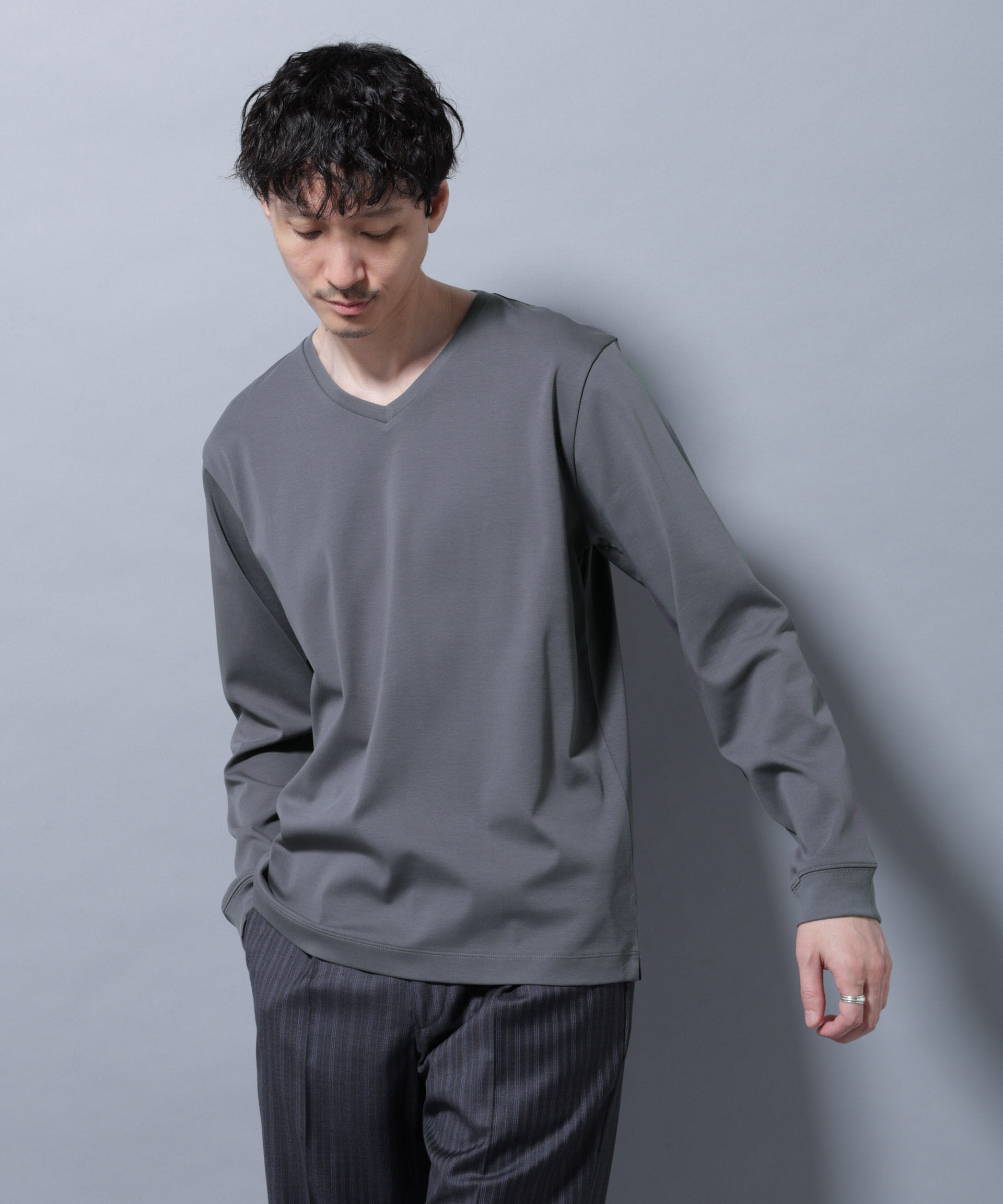 nano･universe「アンチスメルVネックTシャツ 長袖」|Tシャツ・カットソー|