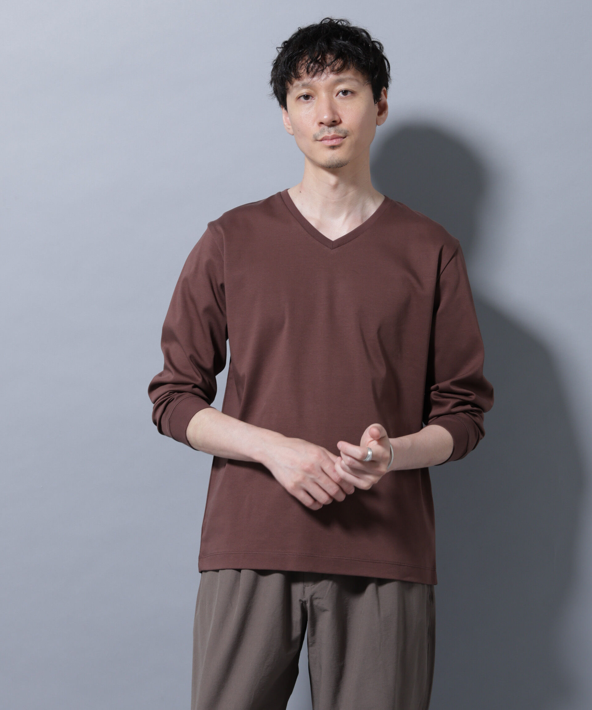 nano･universe「アンチスメルVネックTシャツ 長袖」|Tシャツ・カットソー|