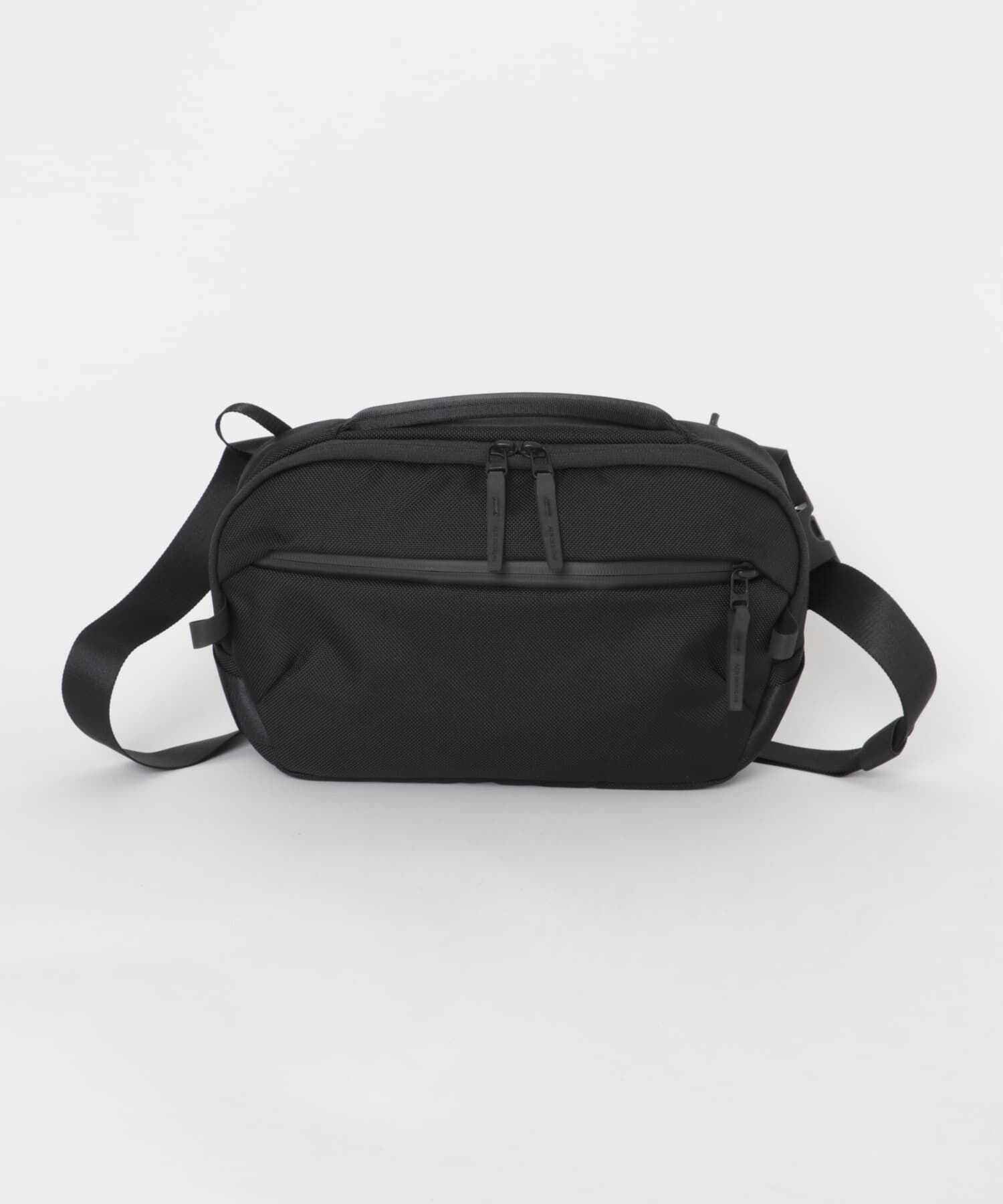 URBAN RESEARCH「AER　DAY SLING 4 MAX」|ショルダー・メッセンジャー|