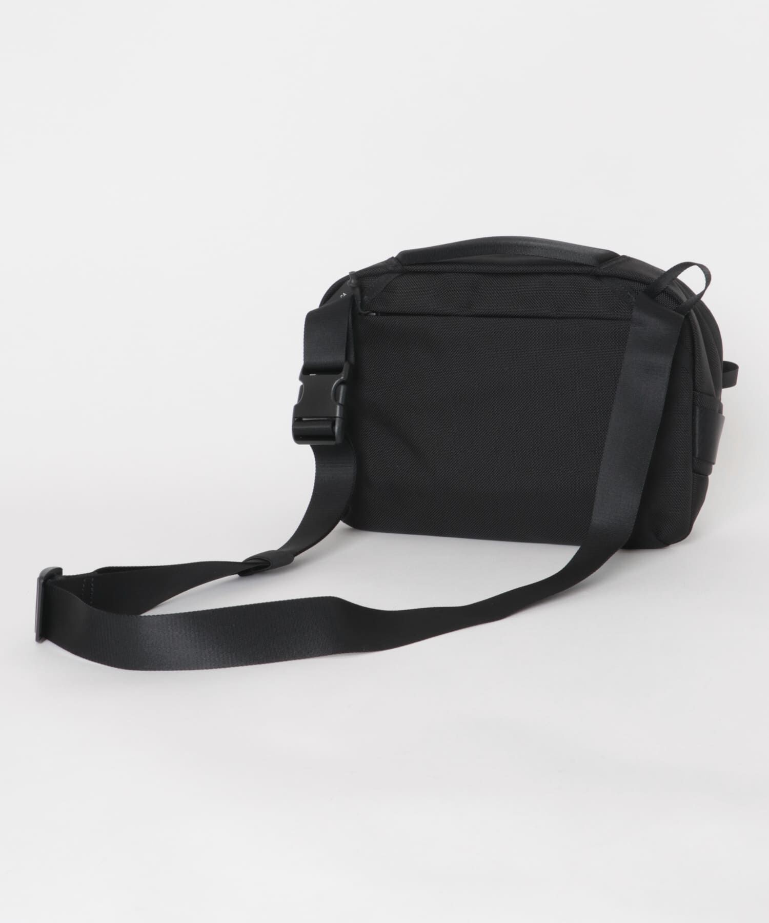 URBAN RESEARCH「AER　DAY SLING 4 MAX」|ショルダー・メッセンジャー|
