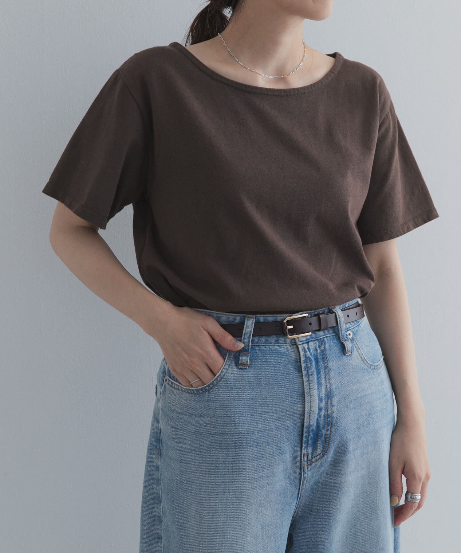 URBAN RESEARCH DOORS「GrowOrganicボートネックTシャツ」|Tシャツ・カットソー|ブラウン