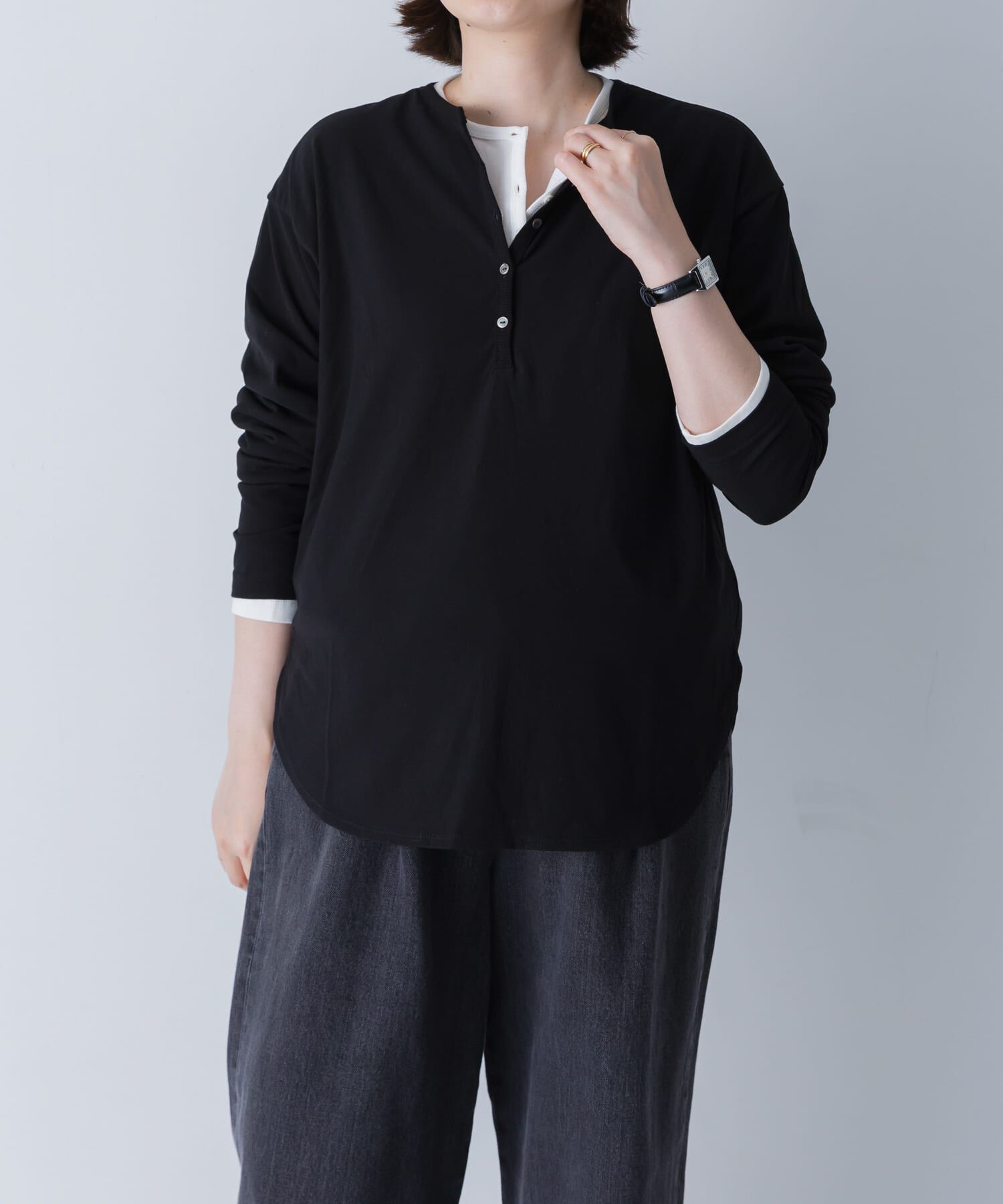 かぐれ「ヘンリーネックコットンカットソー」|Tシャツ・カットソー|ブラック