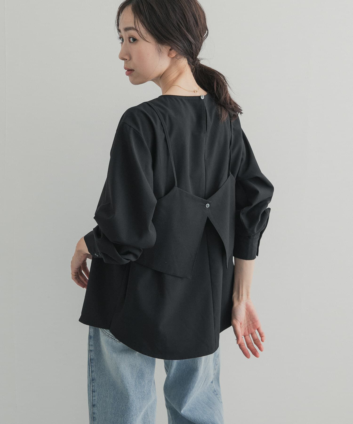 URBAN RESEARCH DOORS「『一部WEB限定カラー』キャミレイヤードブラウス」|シャツ・ブラウス|