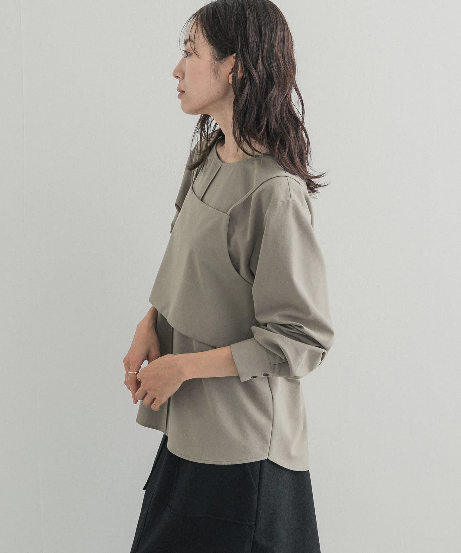 URBAN RESEARCH DOORS「『一部WEB限定カラー』キャミレイヤードブラウス」|シャツ・ブラウス|