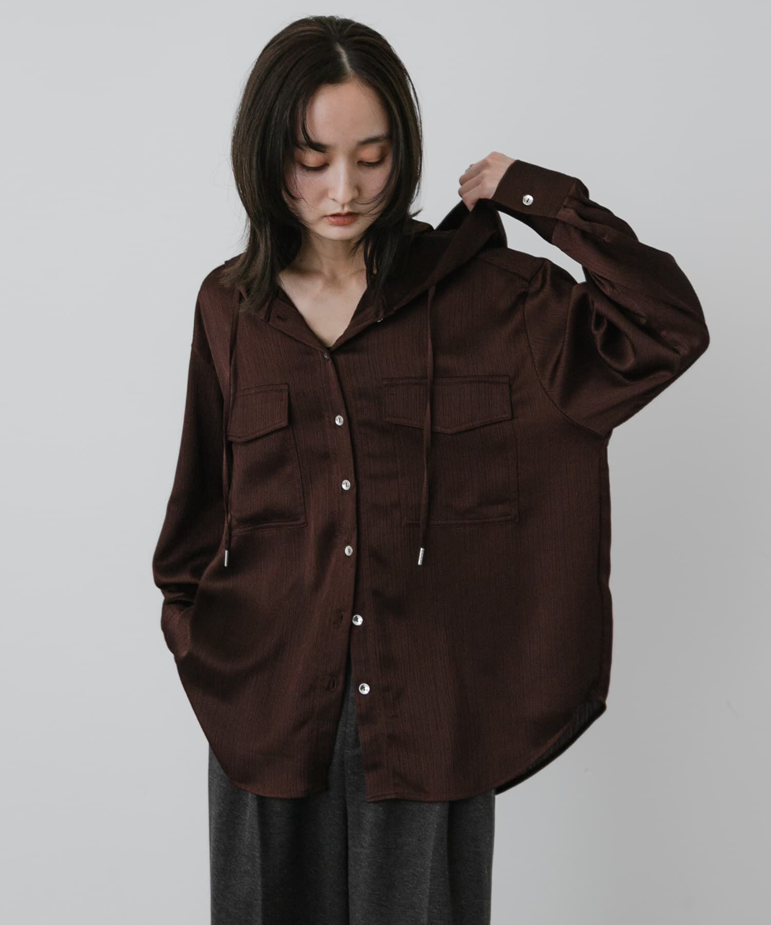 SENSE OF PLACE by URBAN RESEARCH「サテンフーディシャツ」|シャツ・ブラウス|