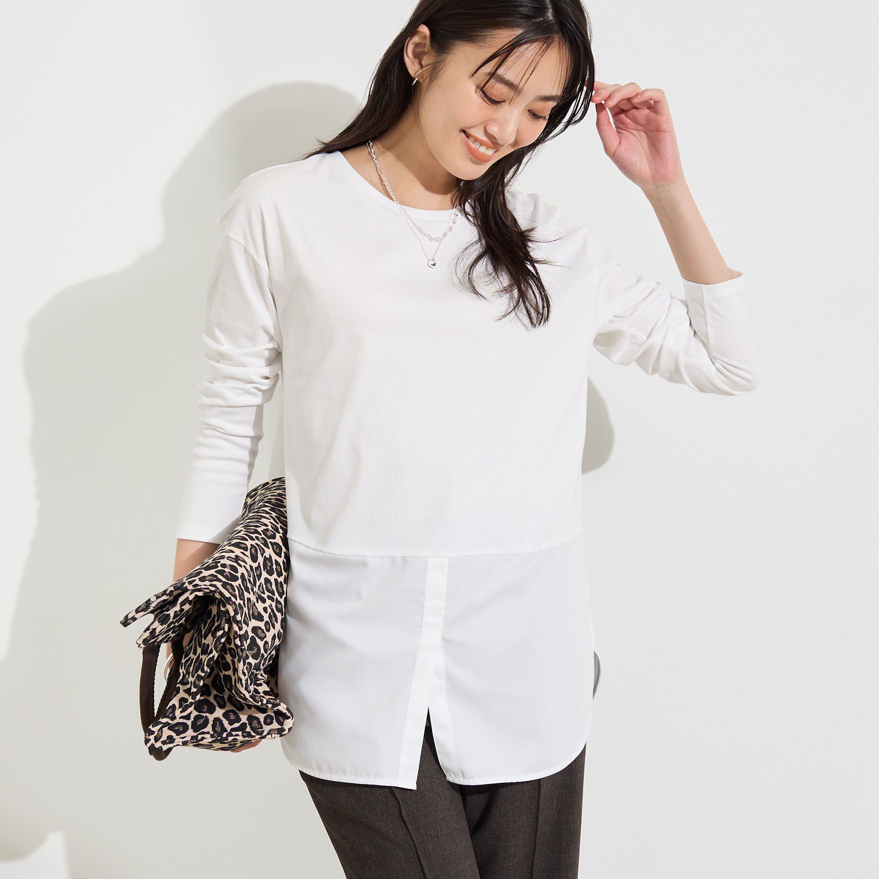 INDIVI「【レイヤードにおすすめ】シャツコンビ ロングTシャツ」|Tシャツ・カットソー|オフホワイト(003