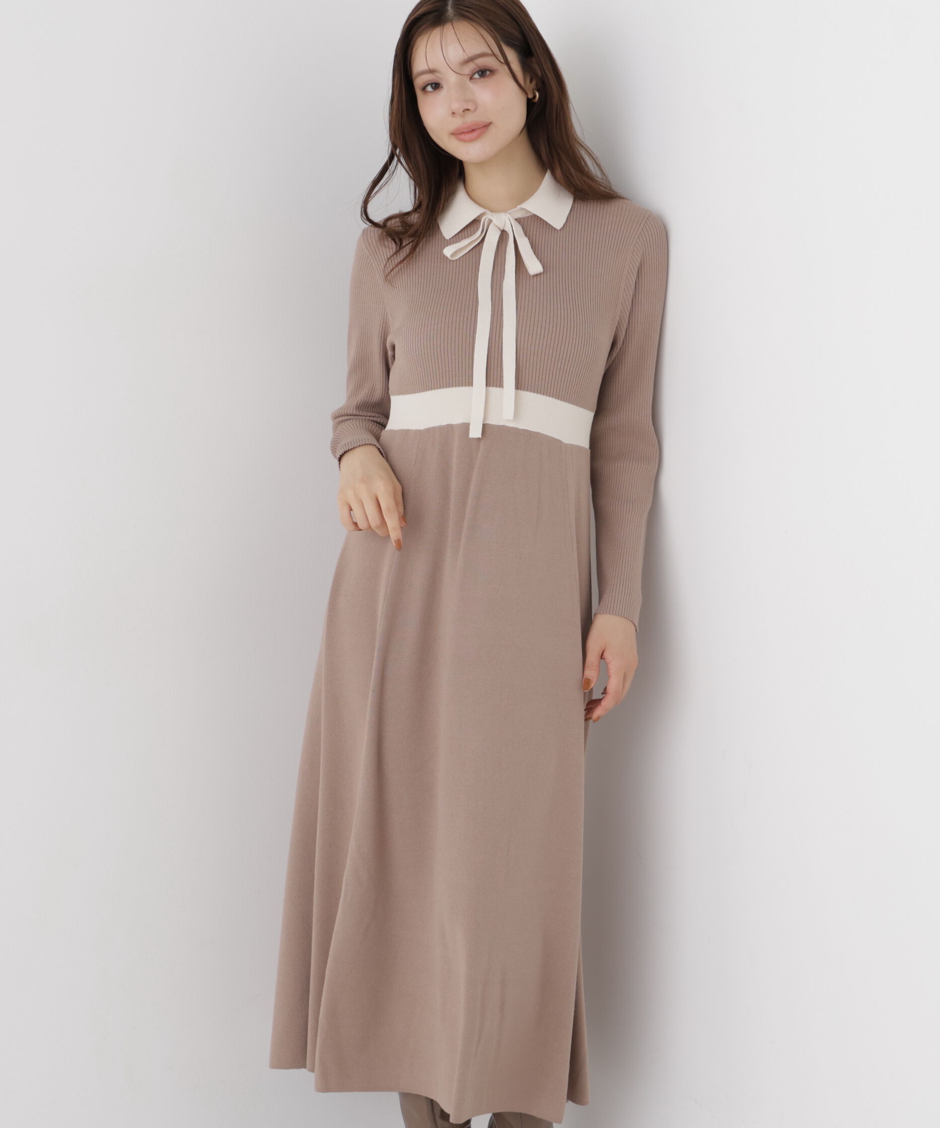 PROPORTION BODY DRESSING「リボンタイバイカラーニットワンピース」|ワンピース|ベージュ&times;エク