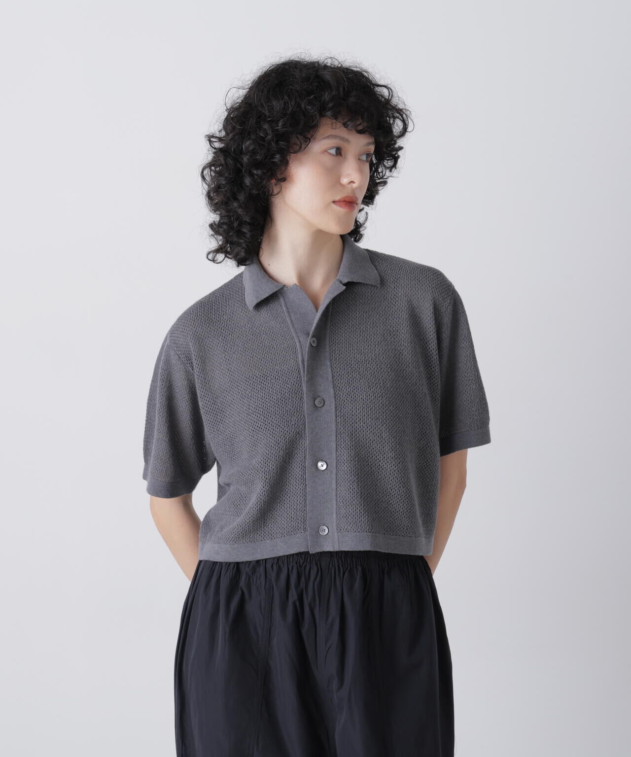YLEVE 「YLEVE / ICE COTTON OPEN COLLAR KNIT」|ニット・セーター|グレー