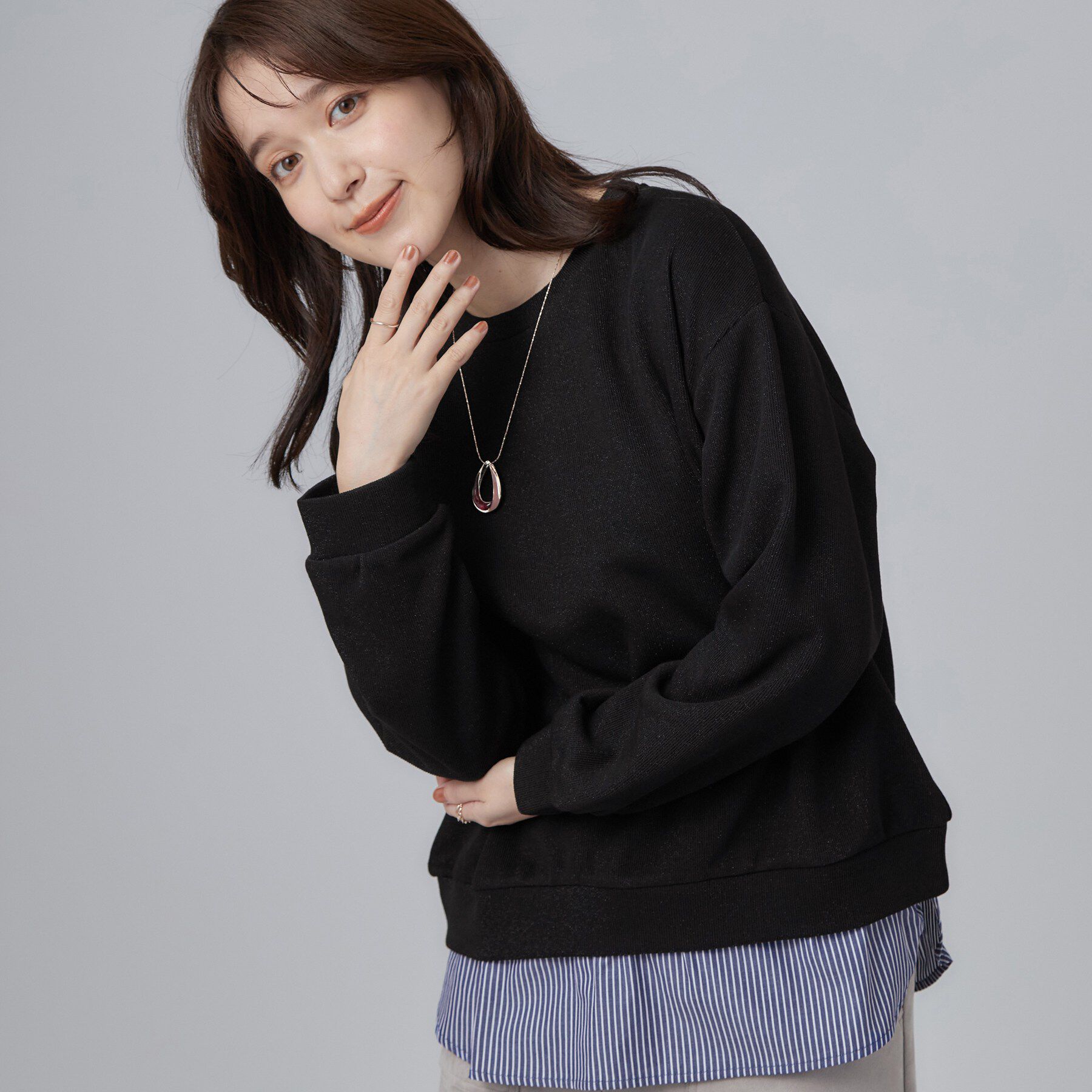 SHOO･LA･RUE「【S-LL/洗濯機可】レイヤード風 ラメ入りトップス」|Tシャツ・カットソー|ブラック(119)