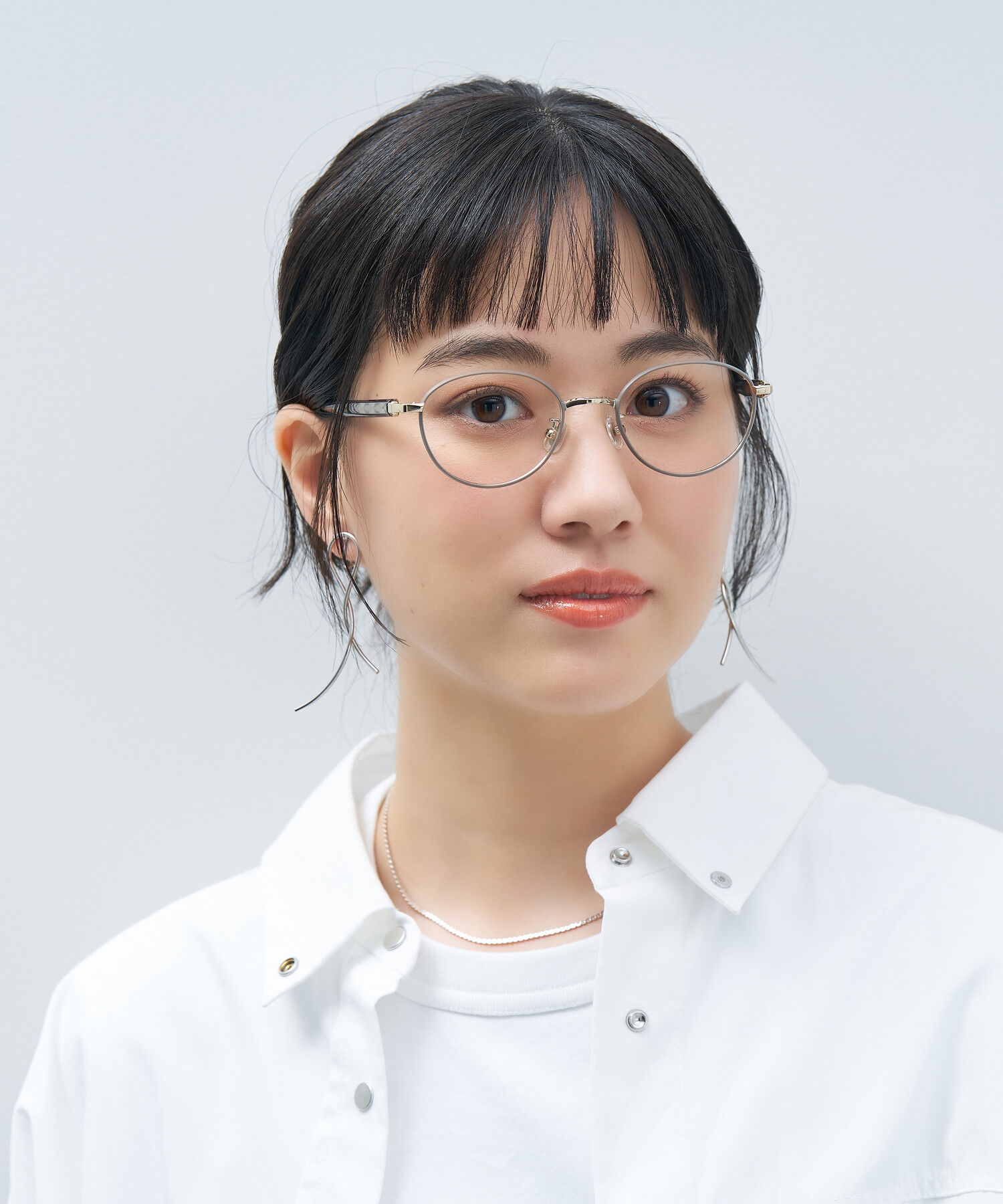  「オーバル型 メガネ｜上品で高級感のある 大人可愛いメガネ フェミニン レンズ交換券付き STANDARD MUSE」|メガネ|グレー