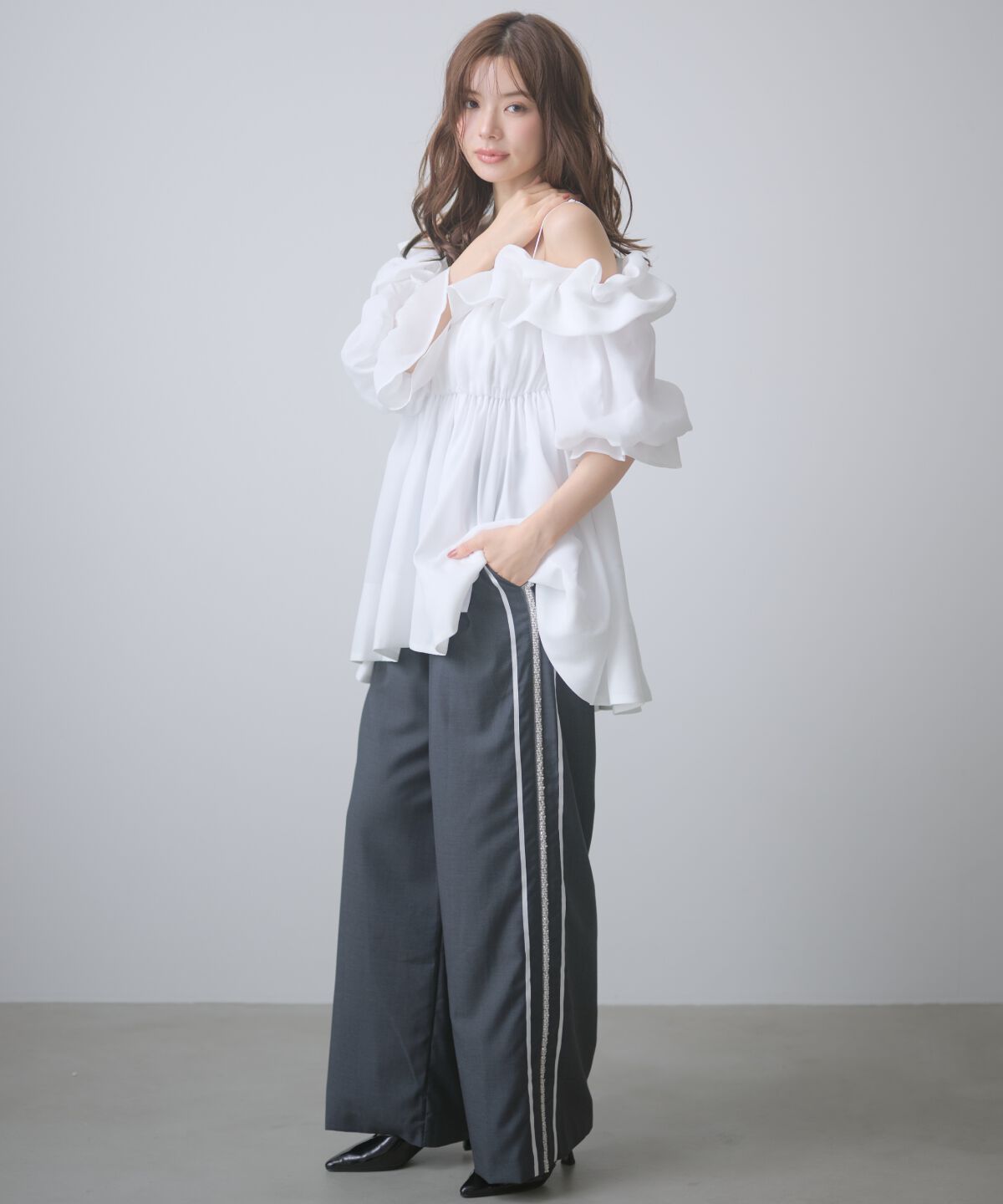 アンドクチュール「オフショルバルーンフリルチュニックブラウス」|チュニック|