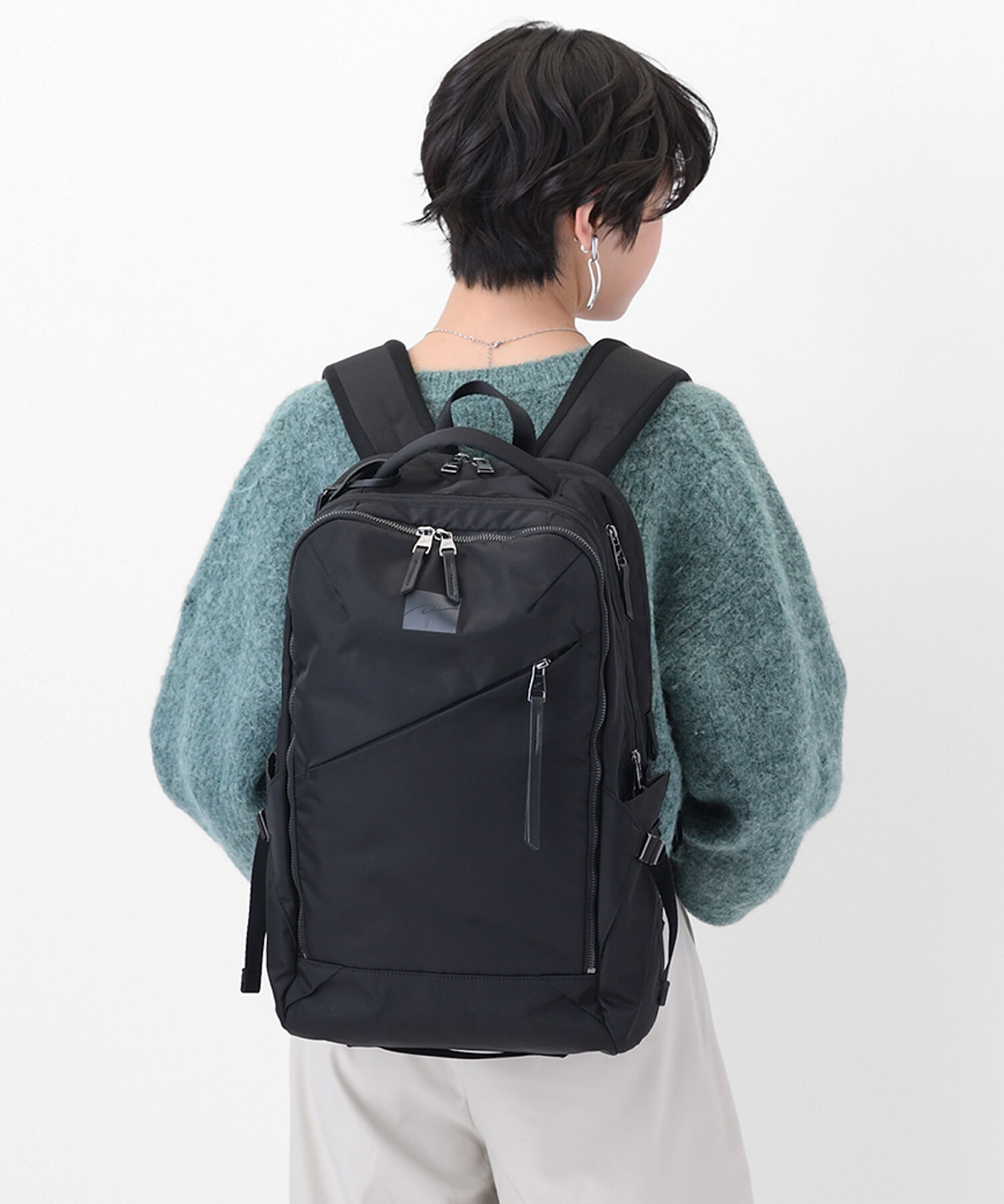 W&.Day/Night「W&.Day/Night トゥキ スクエアリュック B4サイズ 15.6インチPC収納 20512」|リュック|ブラック