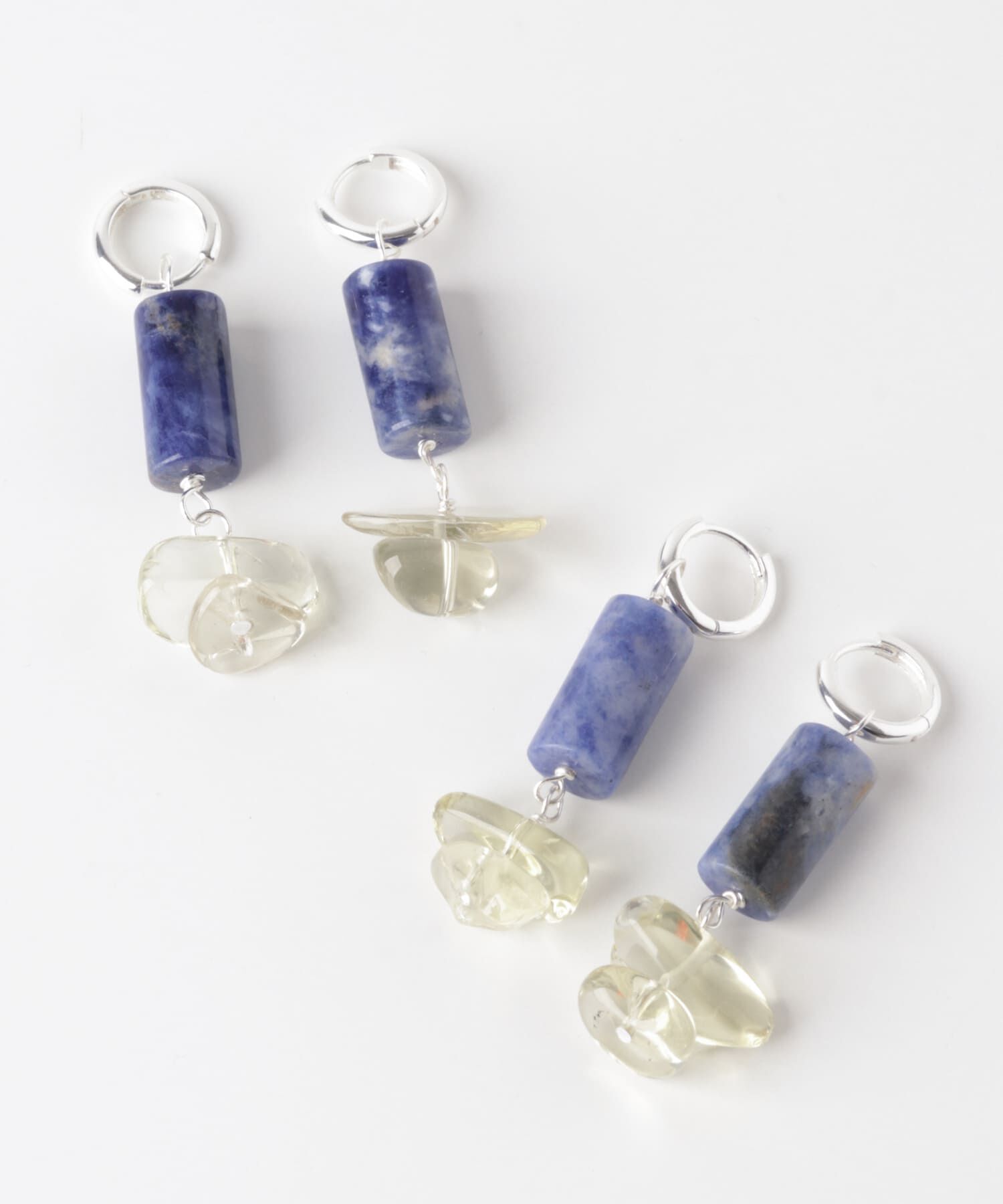 SMELLY「SMELLY so&rsquo;　sodalite cylinder pierce」|ピアス|