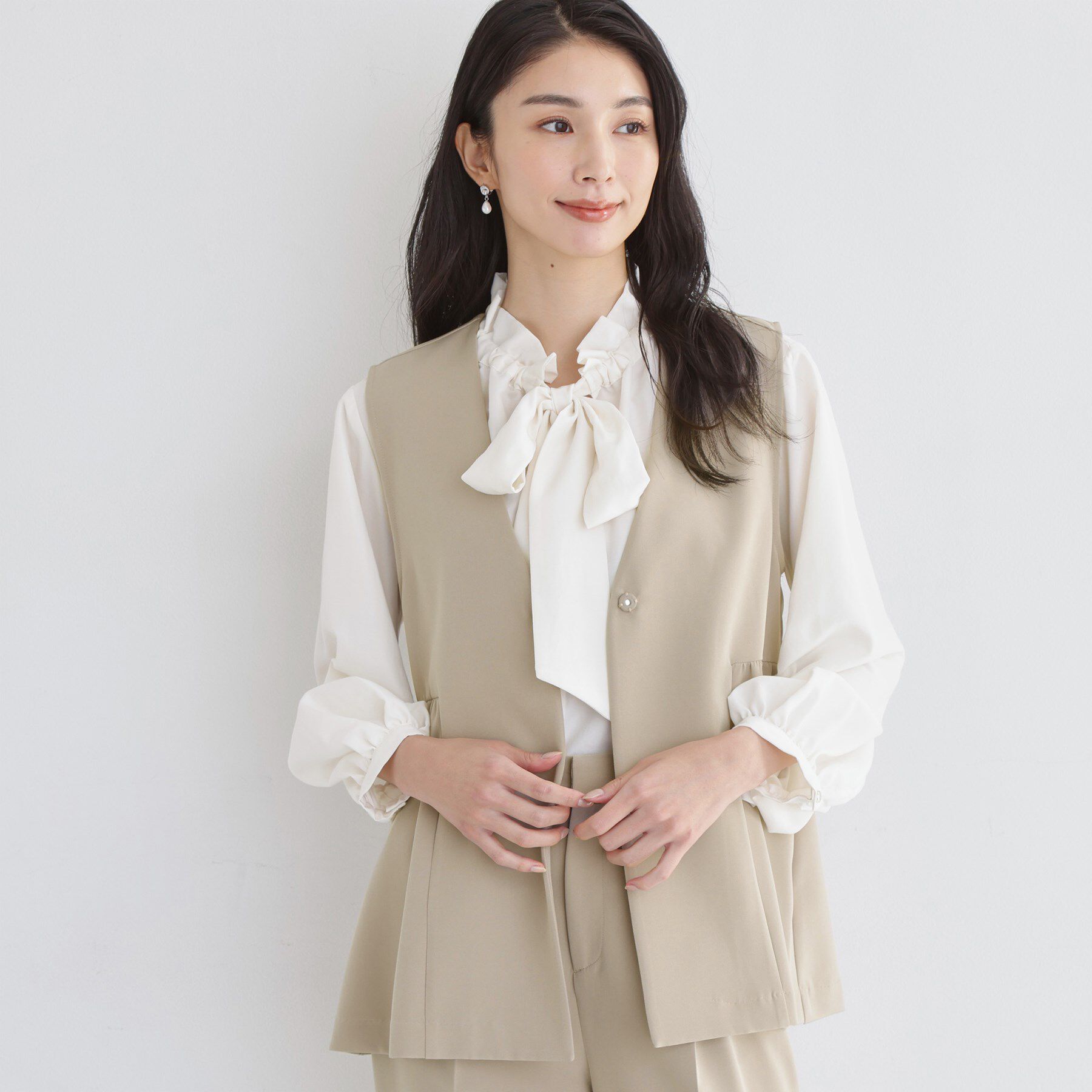 THE SHOP TK「【通勤・きちんと見えに】ダブルクロス ペプラムジレ/セットアップ可」|ベスト・ジレ|ベージュ(052)