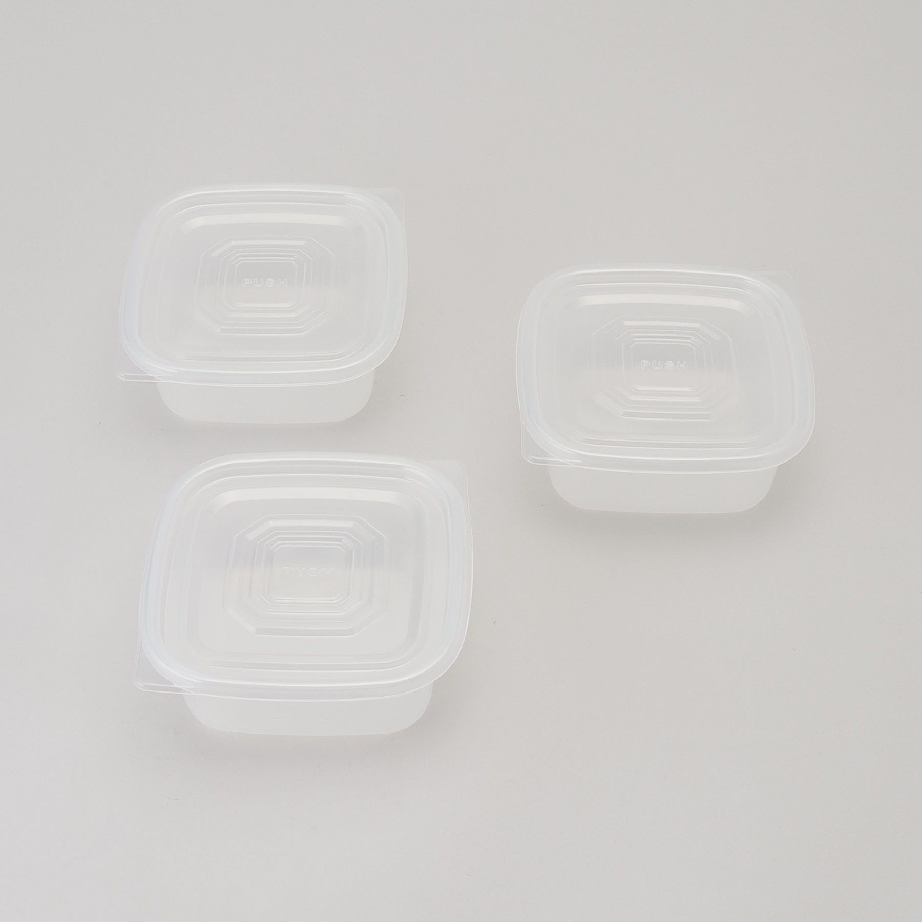 212 KITCHEN STORE「水も匂いも漏れない保存容器ギュッと密閉くん 1200ml&times;3個」|食器・キッチングッズ|その他