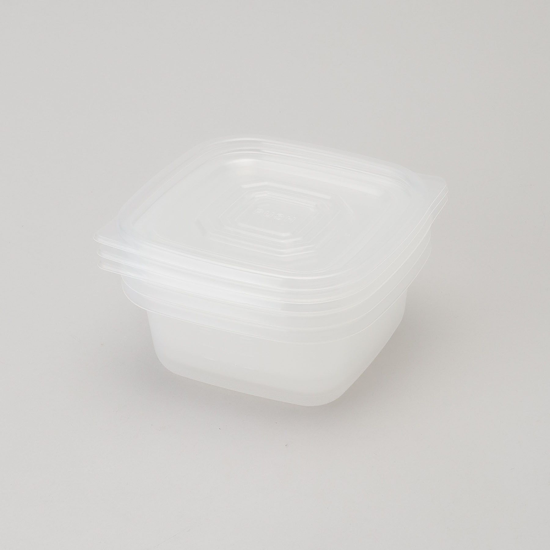 212 KITCHEN STORE「水も匂いも漏れない保存容器ギュッと密閉くん 1200ml&times;3個」|食器・キッチングッズ|