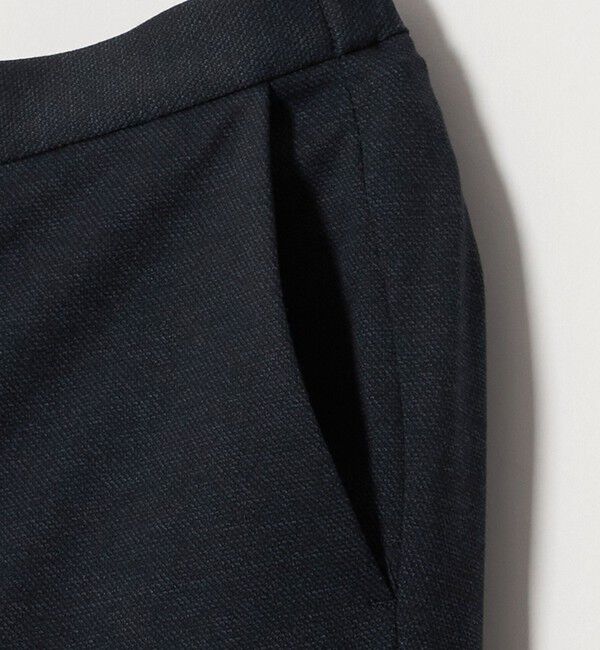 UNITED ARROWS「シャークスキン ノープリーツ テーパードスラックス UA COZY ウォッシャブル 2WAYストレッチ」|スラックス|