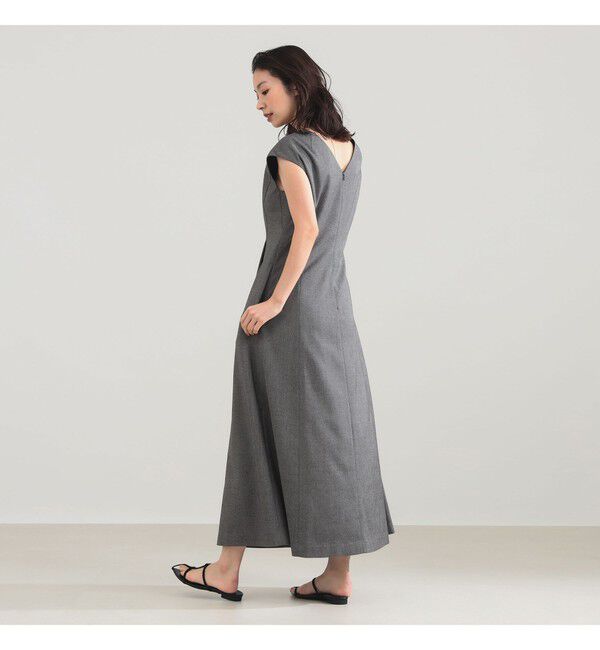 Demi-Luxe BEAMS 「AK+1 / Vネック フレア ノースリーブ ワンピ―ス」|ワンピース|
