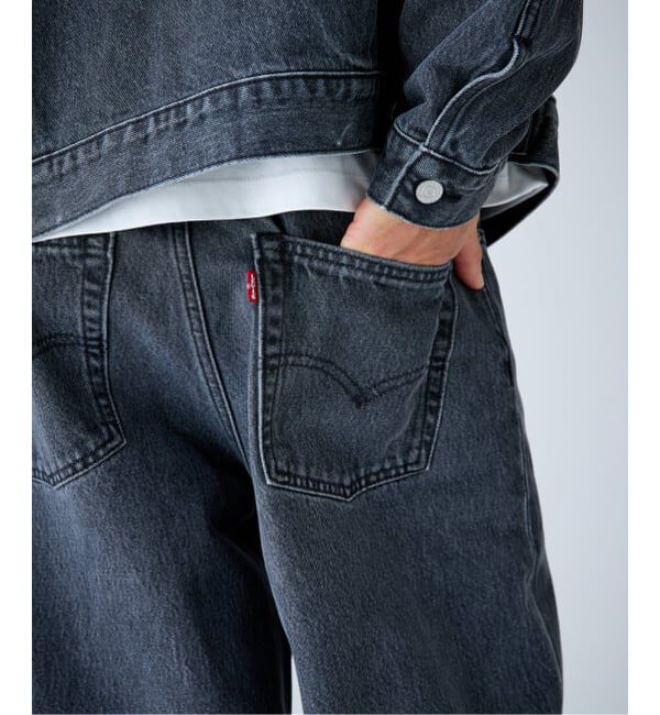 EDIFICE「Levi&rsquo;s(リーバイス) 別注 Baggy Wide Leg デニムパンツ ASH BLACK（L30）」|デニム|