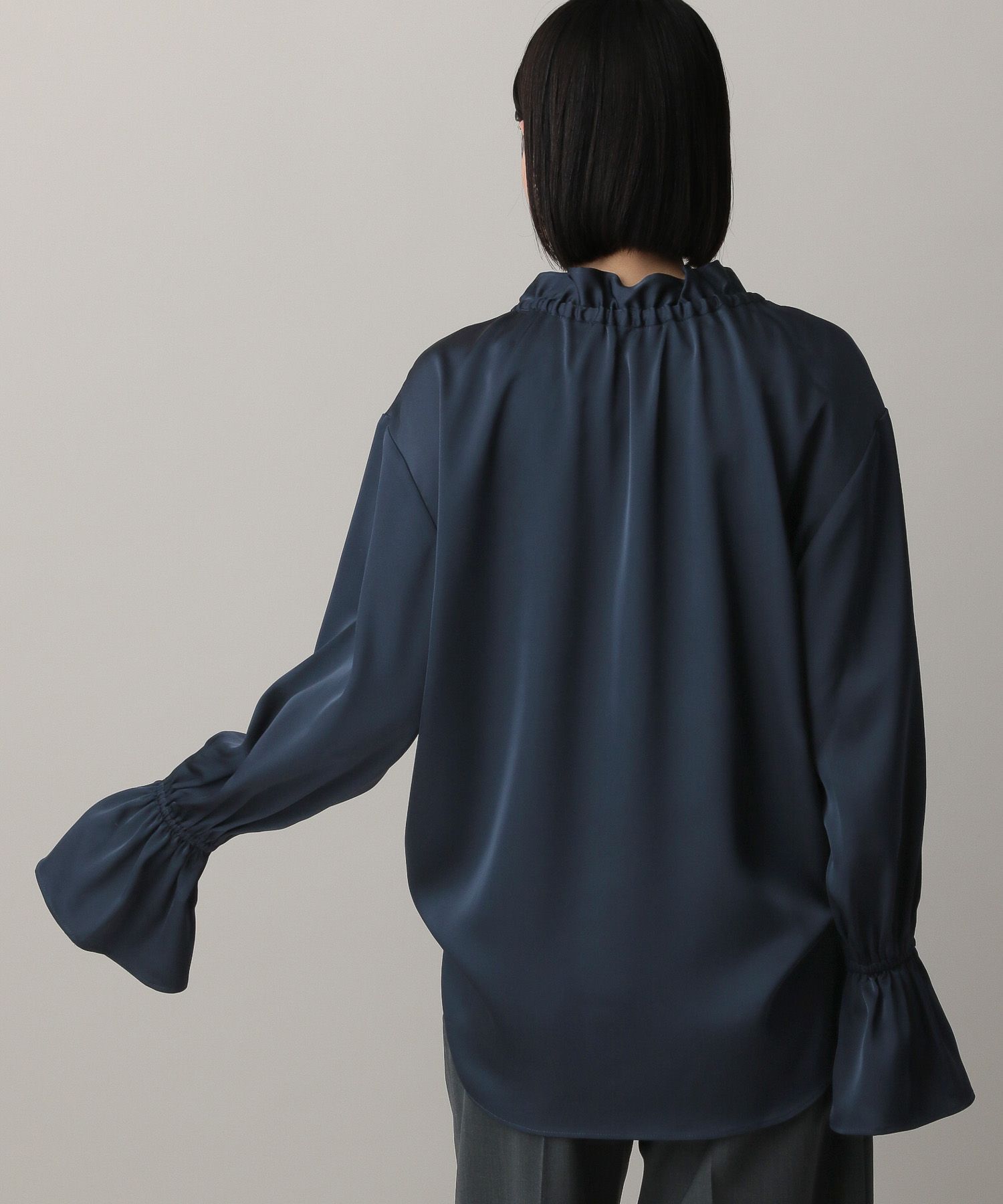 A part by 「【OUTLET】フリルネックリボンブラウス」|シャツ・ブラウス|