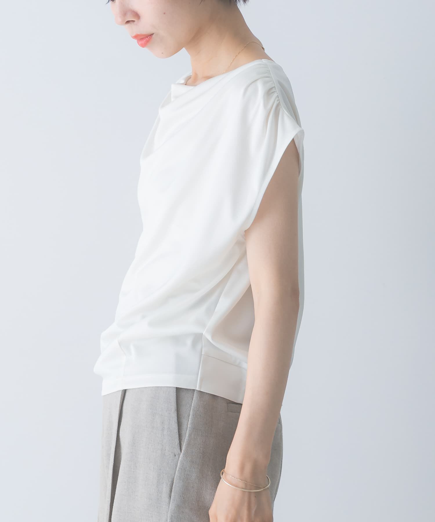 URBAN RESEARCH ROSSO「トリアセ混ドレープネックカットソー」|Tシャツ・カットソー|