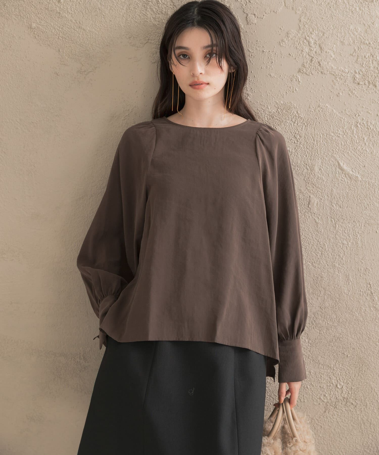 URBAN RESEARCH ROSSO「『WEB/一部店舗限定』ギャザーショルダーバックリボンブラウス」|シャツ・ブラウス|